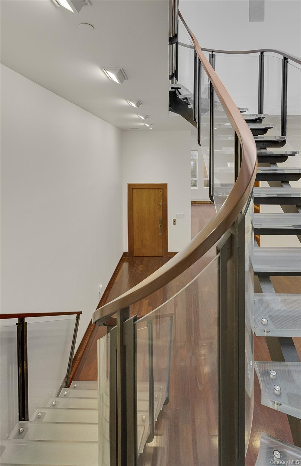 New York  - House 5 Bedrooms - picture 16