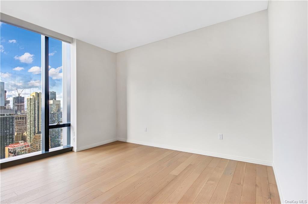 New York  - Apartment 3 Bedrooms - picture 11