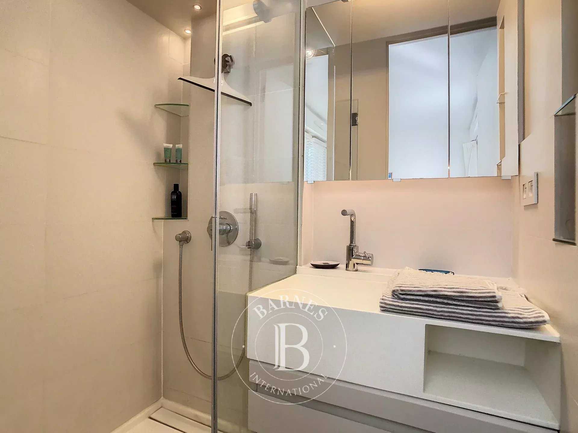 Boulogne-Billancourt  - Piso 2 Cuartos, 1 Habitacion