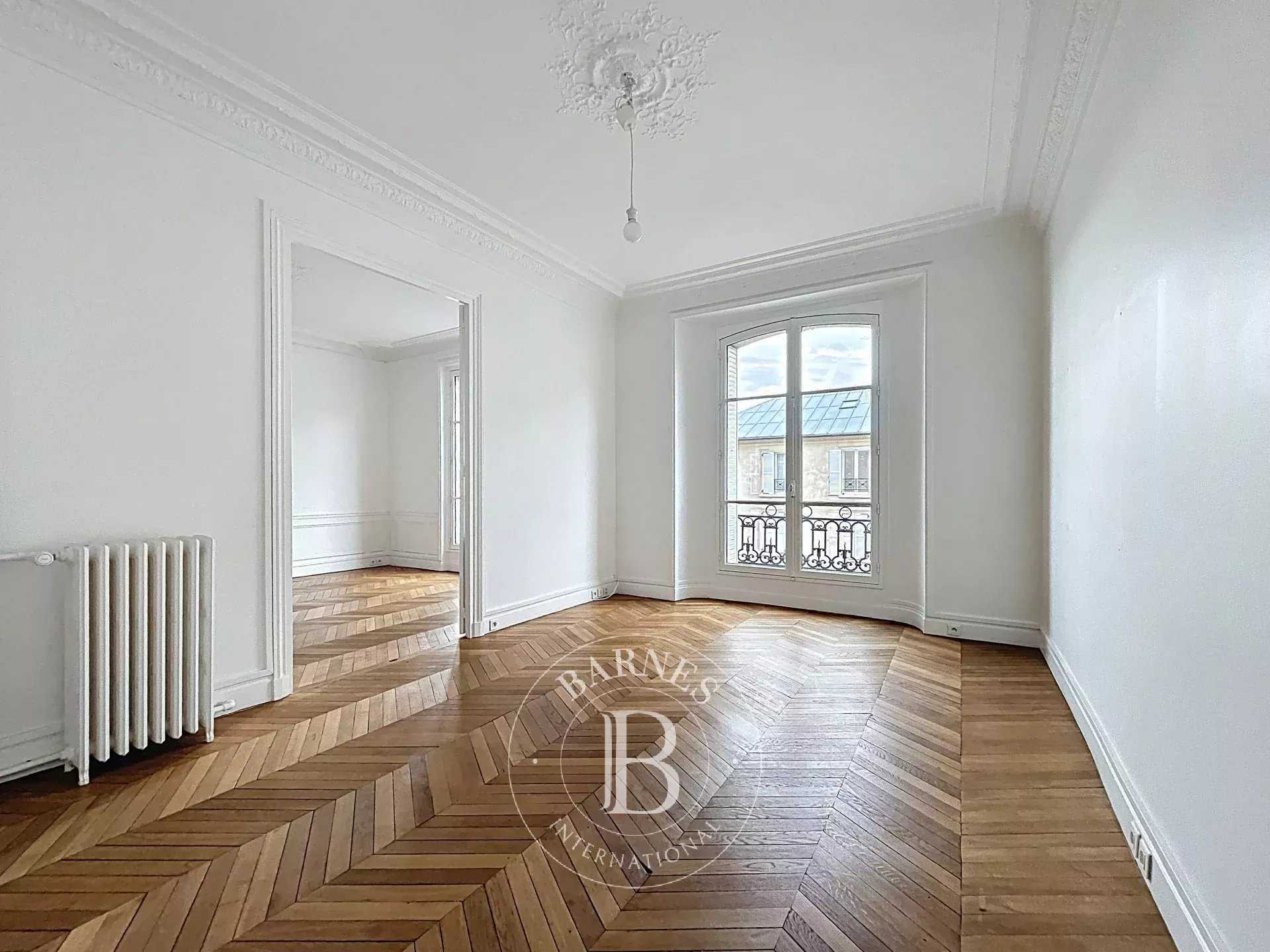 Versailles  - Apartment 3 Bedrooms