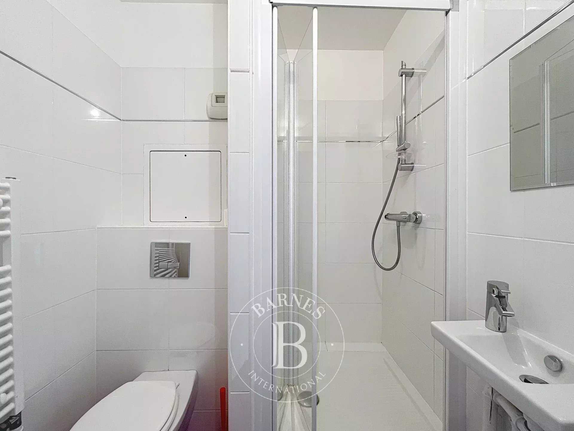 Versailles  - Piso 3 Cuartos 2 Habitaciones