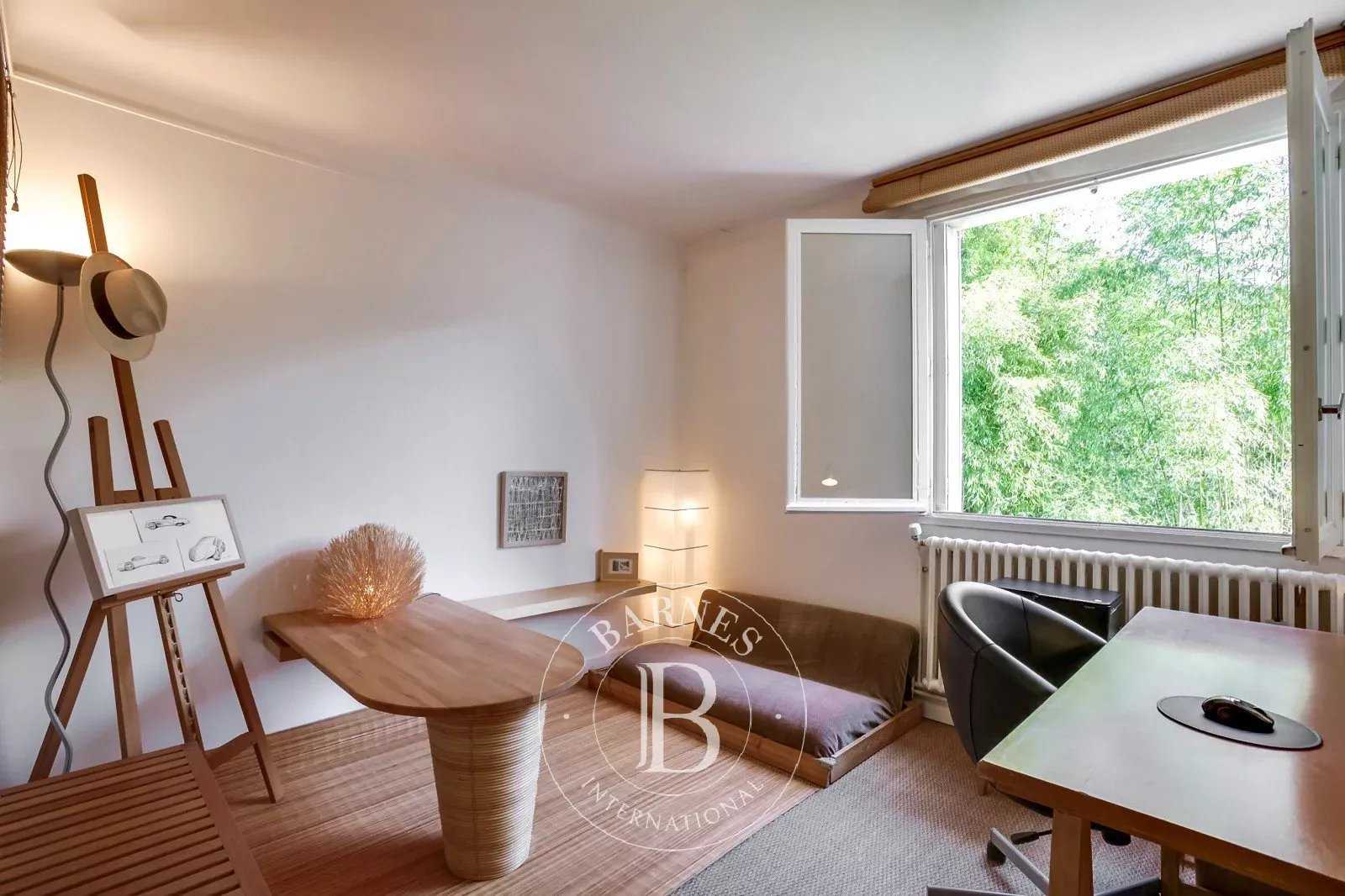 Rueil-Malmaison  - House 4 Bedrooms