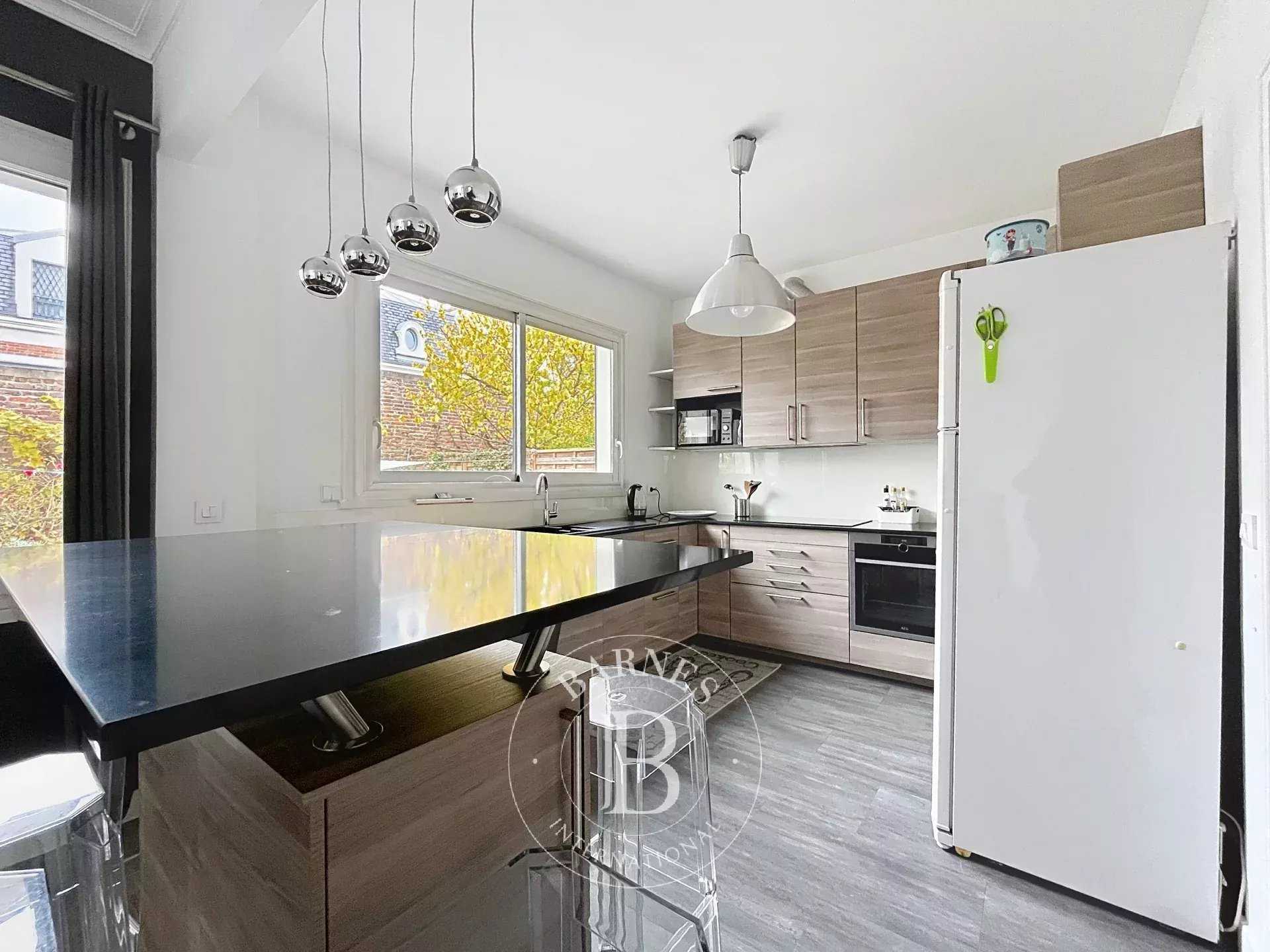 Clamart  - Casa 6 Cuartos 5 Habitaciones