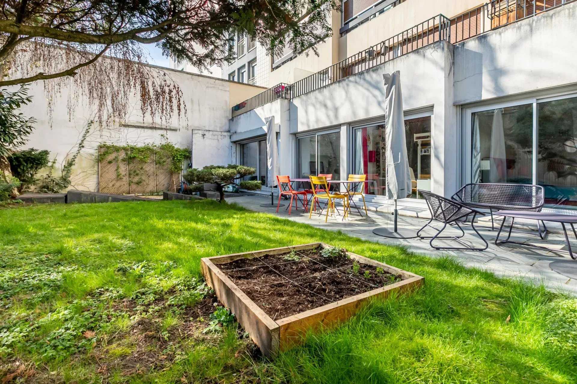 Boulogne-Billancourt  - Apartment 3 Bedrooms