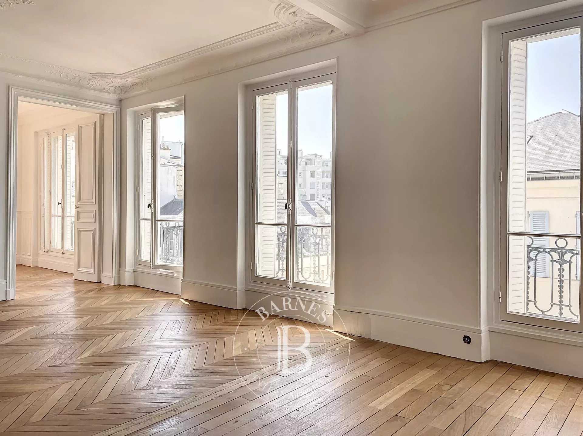 Versailles  - Appartement 5 Pièces 3 Chambres