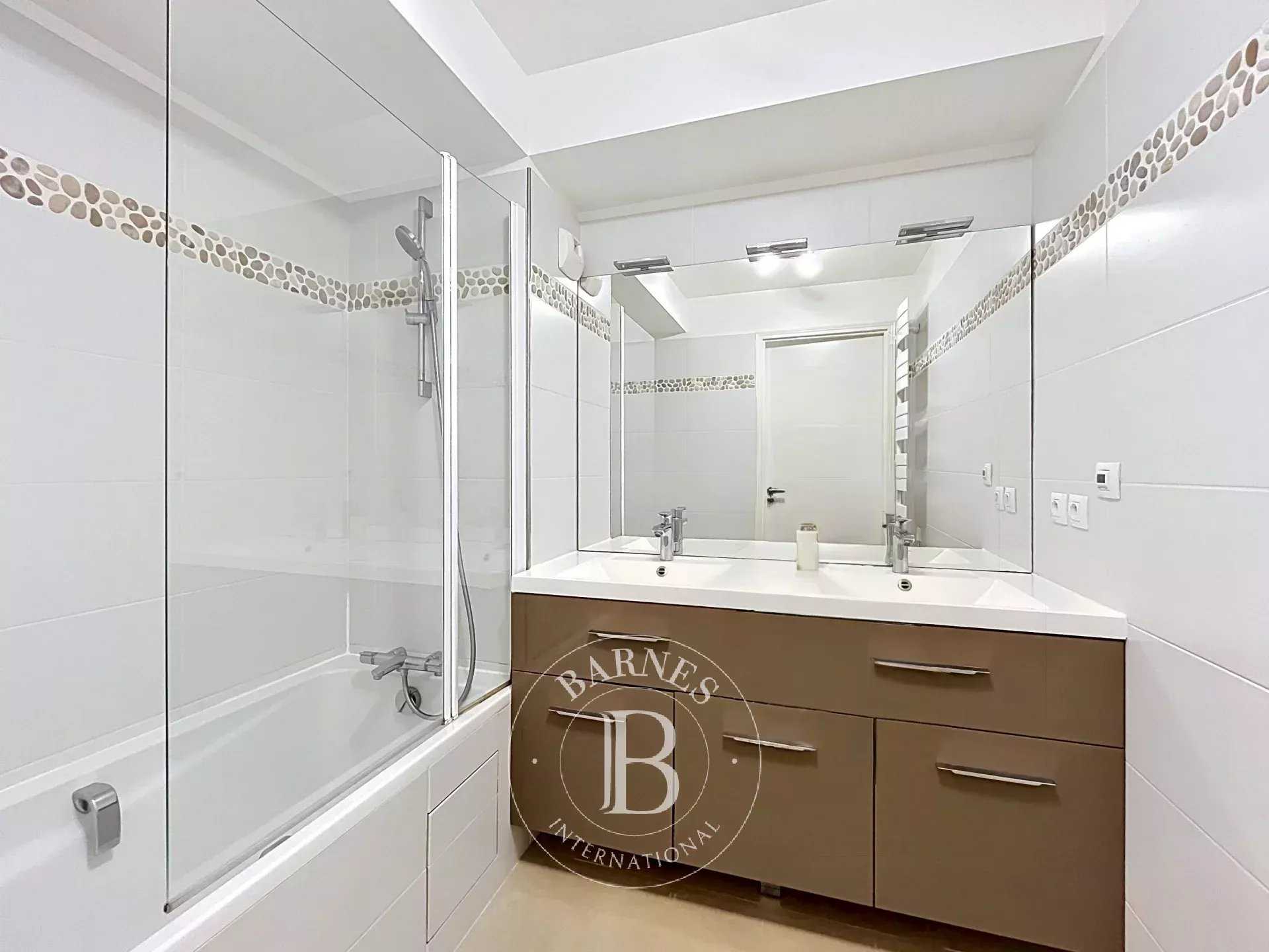 Saint-Cloud  - Apartment 2 Bedrooms