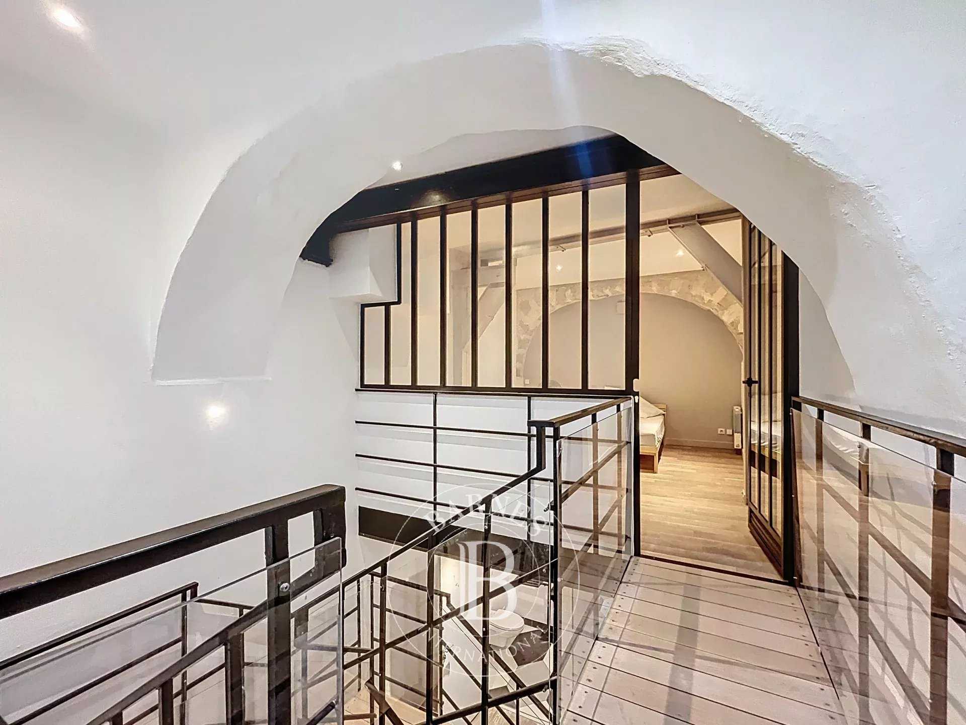 Sèvres  - Maison 6 Pi&egrave;ces 4 Chambres