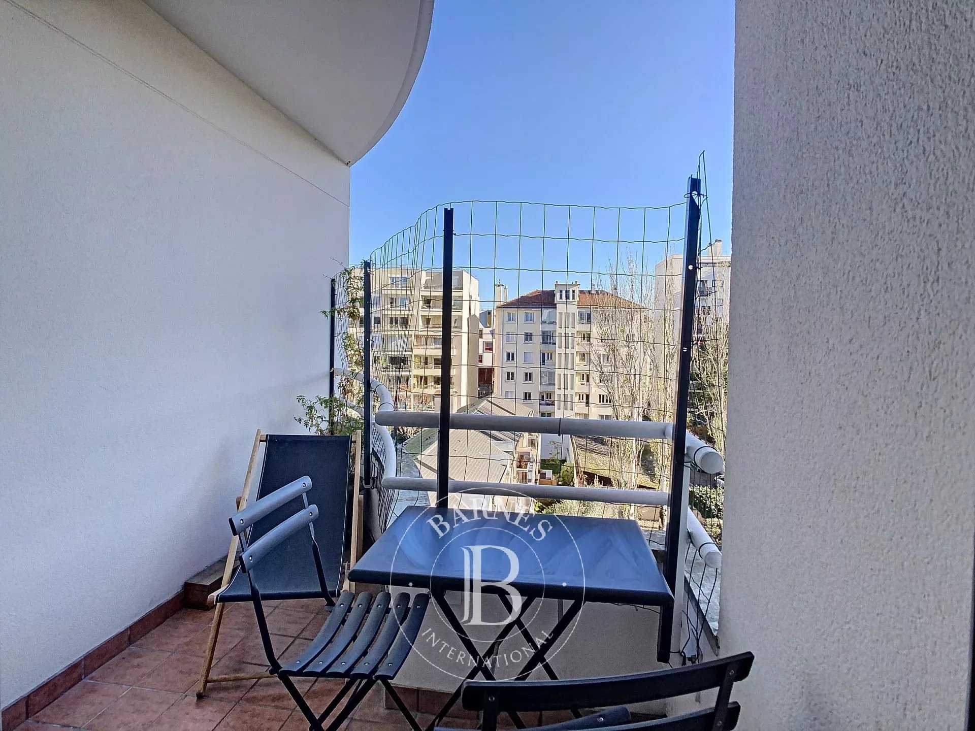 Boulogne-Billancourt  - Piso 5 Cuartos 3 Habitaciones