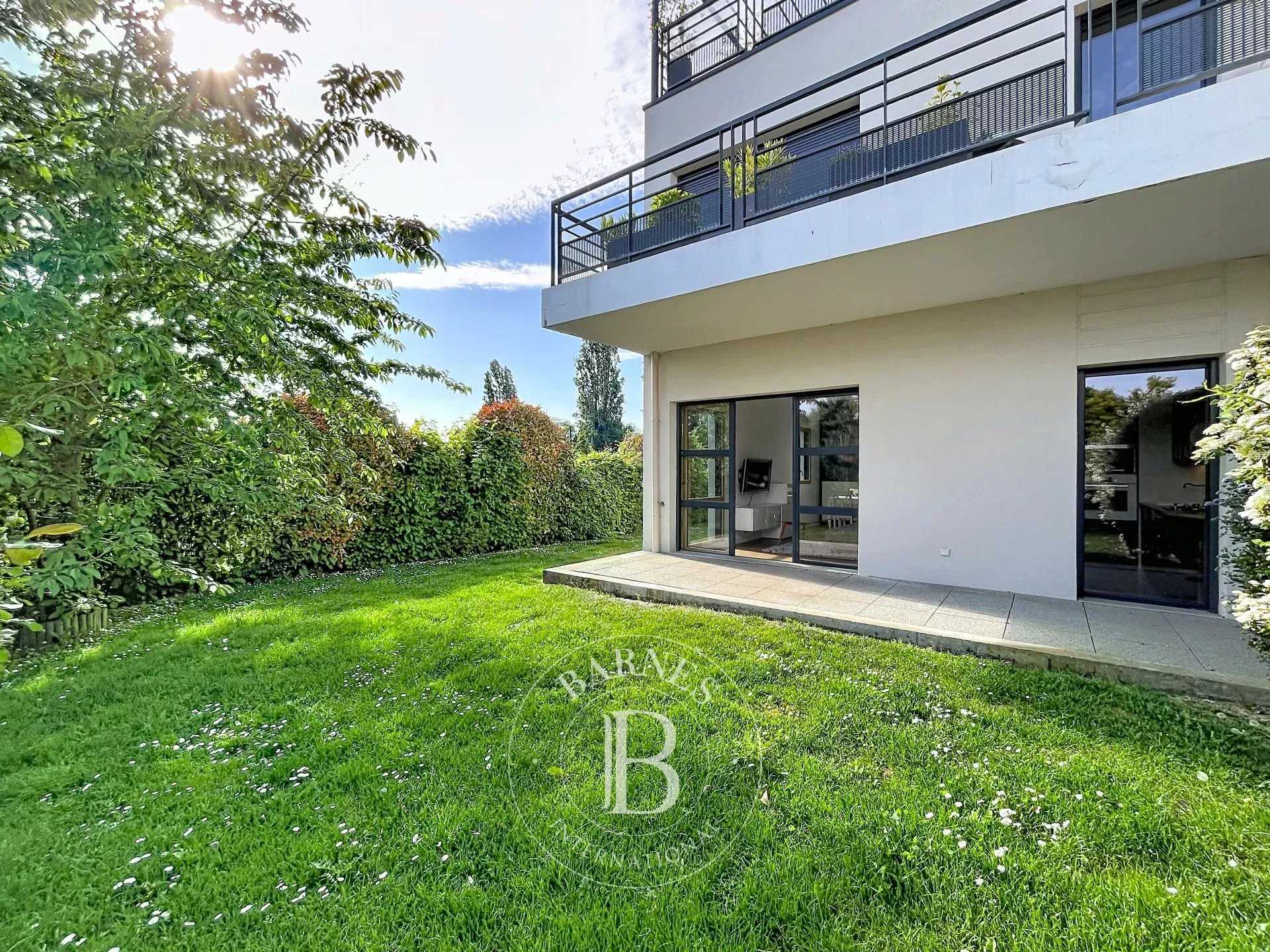 Marnes-la-Coquette  - Apartment 2 Bedrooms