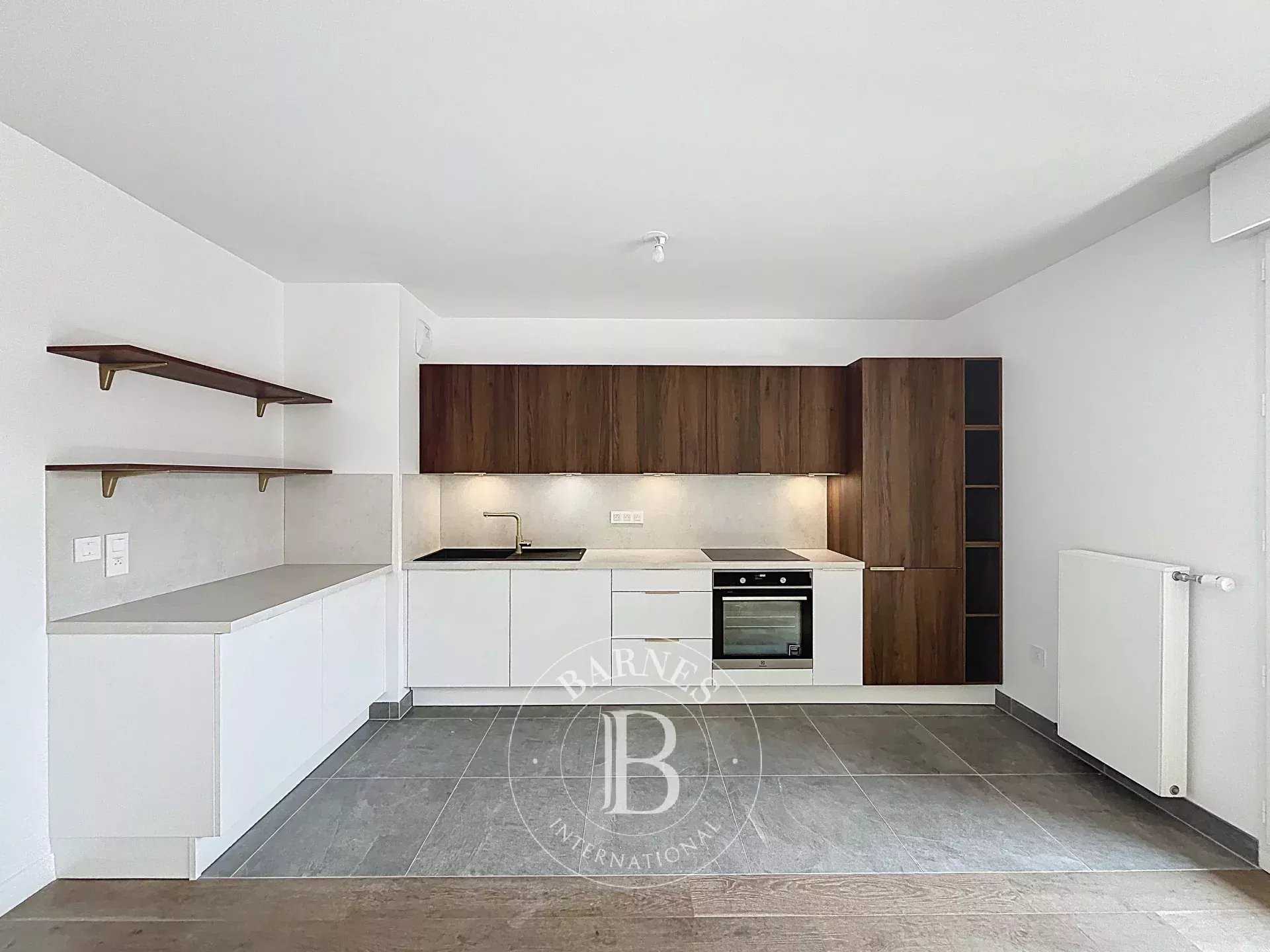 Boulogne-Billancourt  - Appartement 4 Pi&egrave;ces 3 Chambres