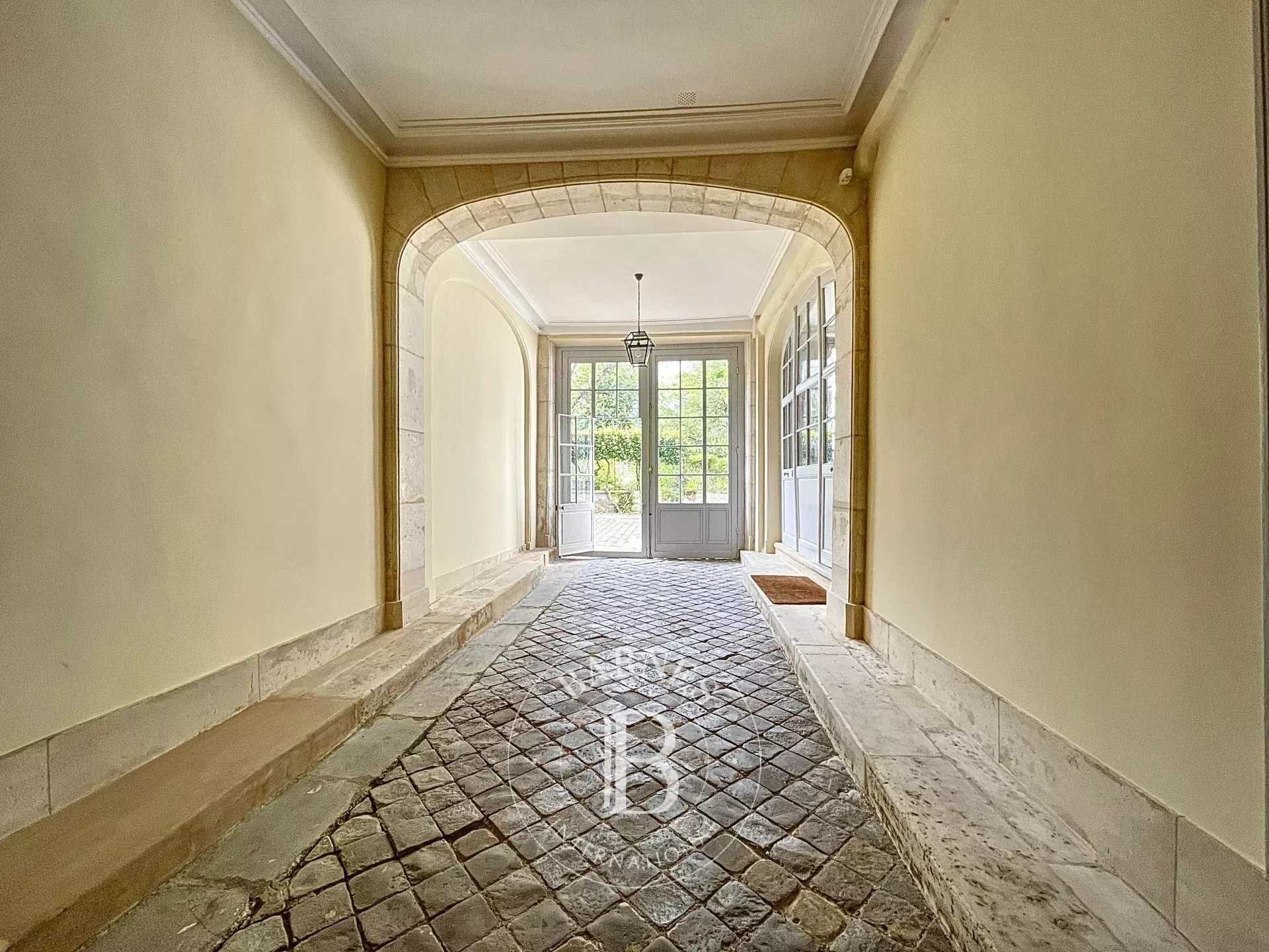 Versailles  - Appartement 7 Pi&egrave;ces 5 Chambres