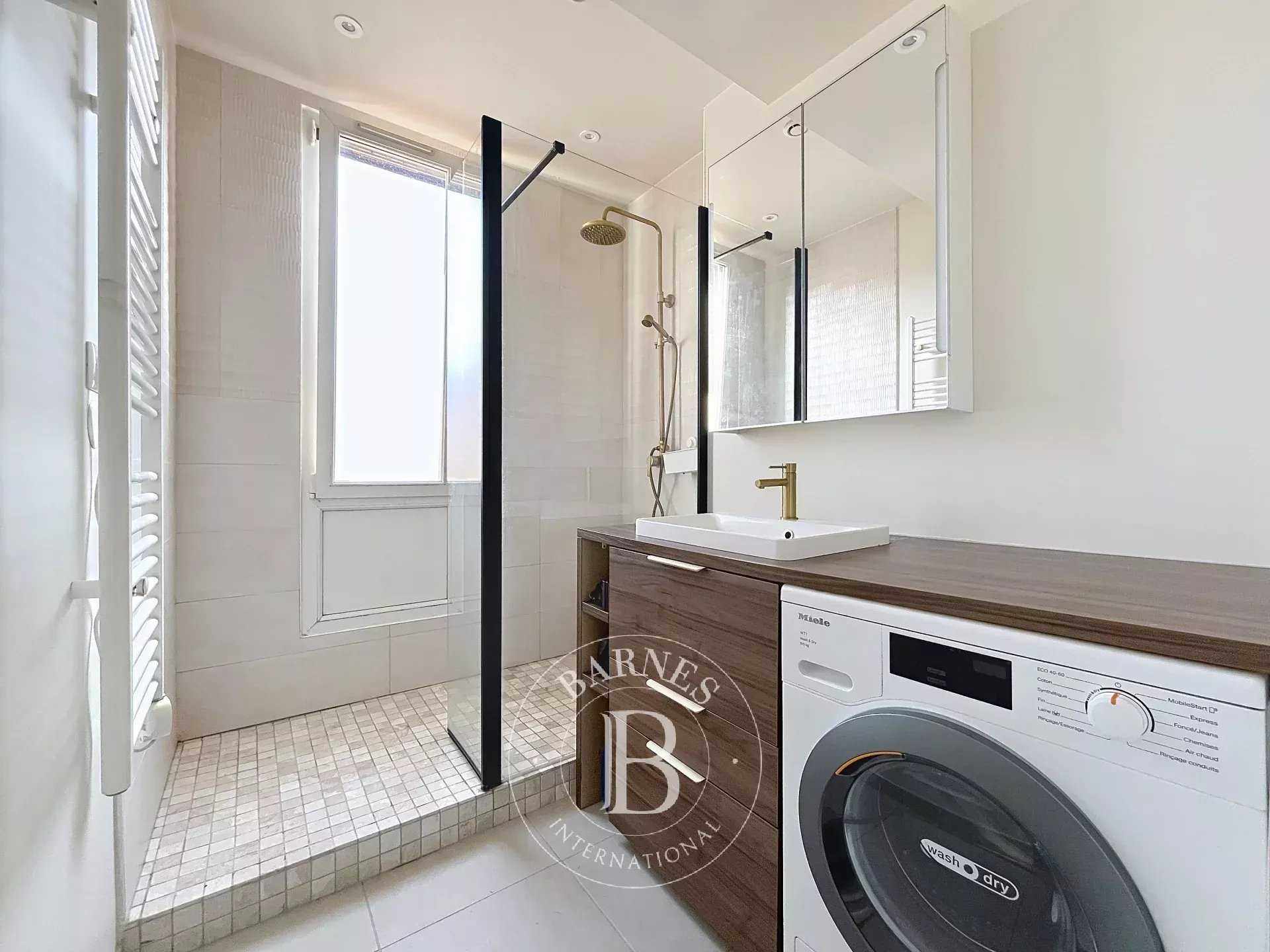 Boulogne-Billancourt  - Appartement 3 Pi&egrave;ces 2 Chambres