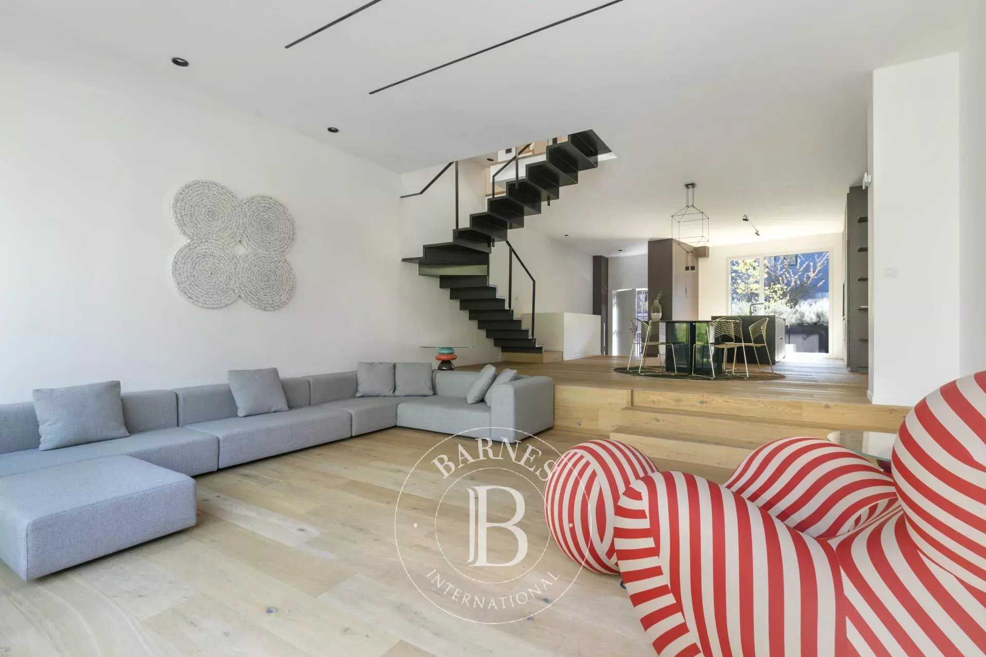 Issy-les-Moulineaux  - House 5 Bedrooms