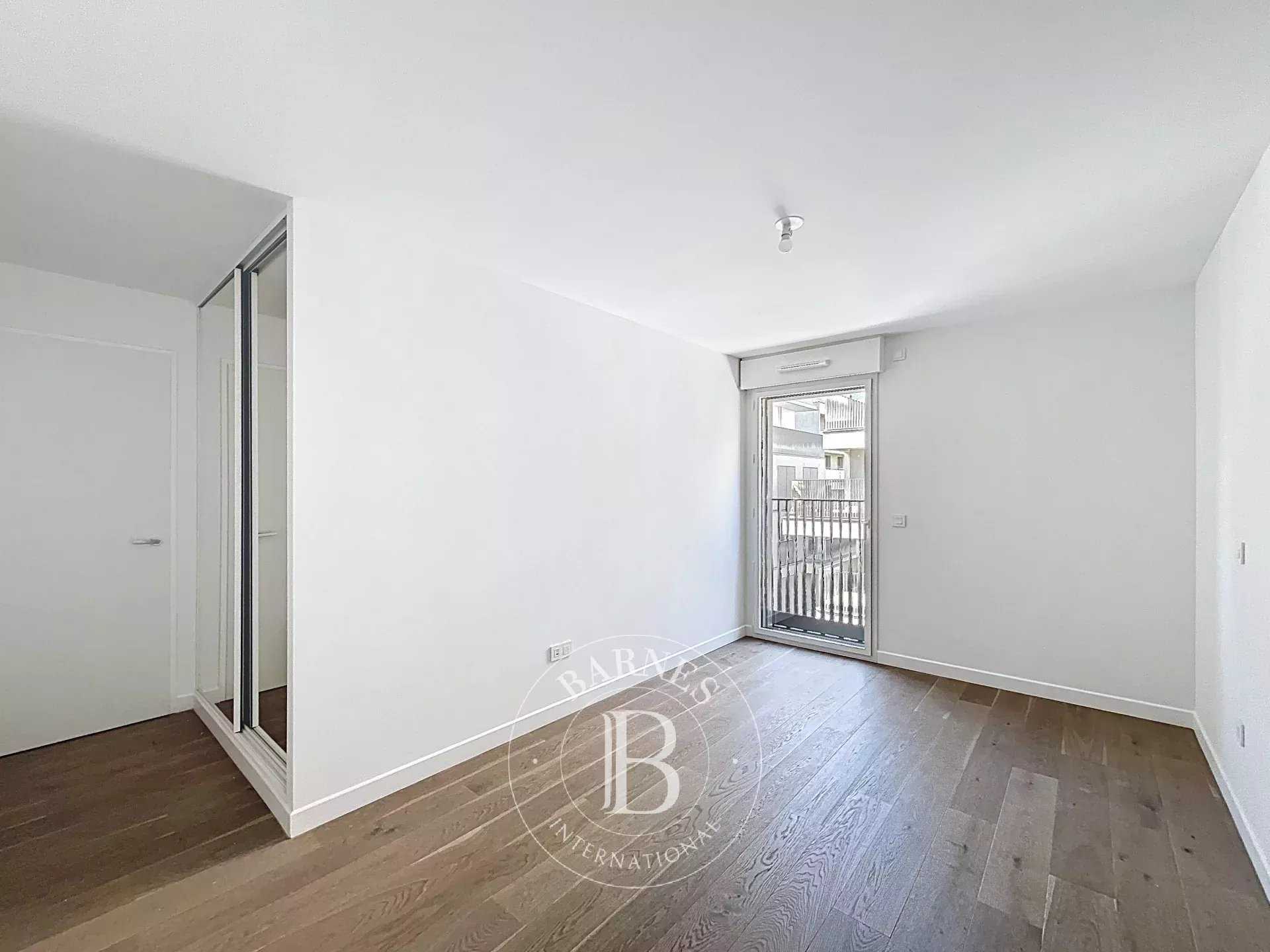 Boulogne-Billancourt  - Appartement 4 Pi&egrave;ces 3 Chambres