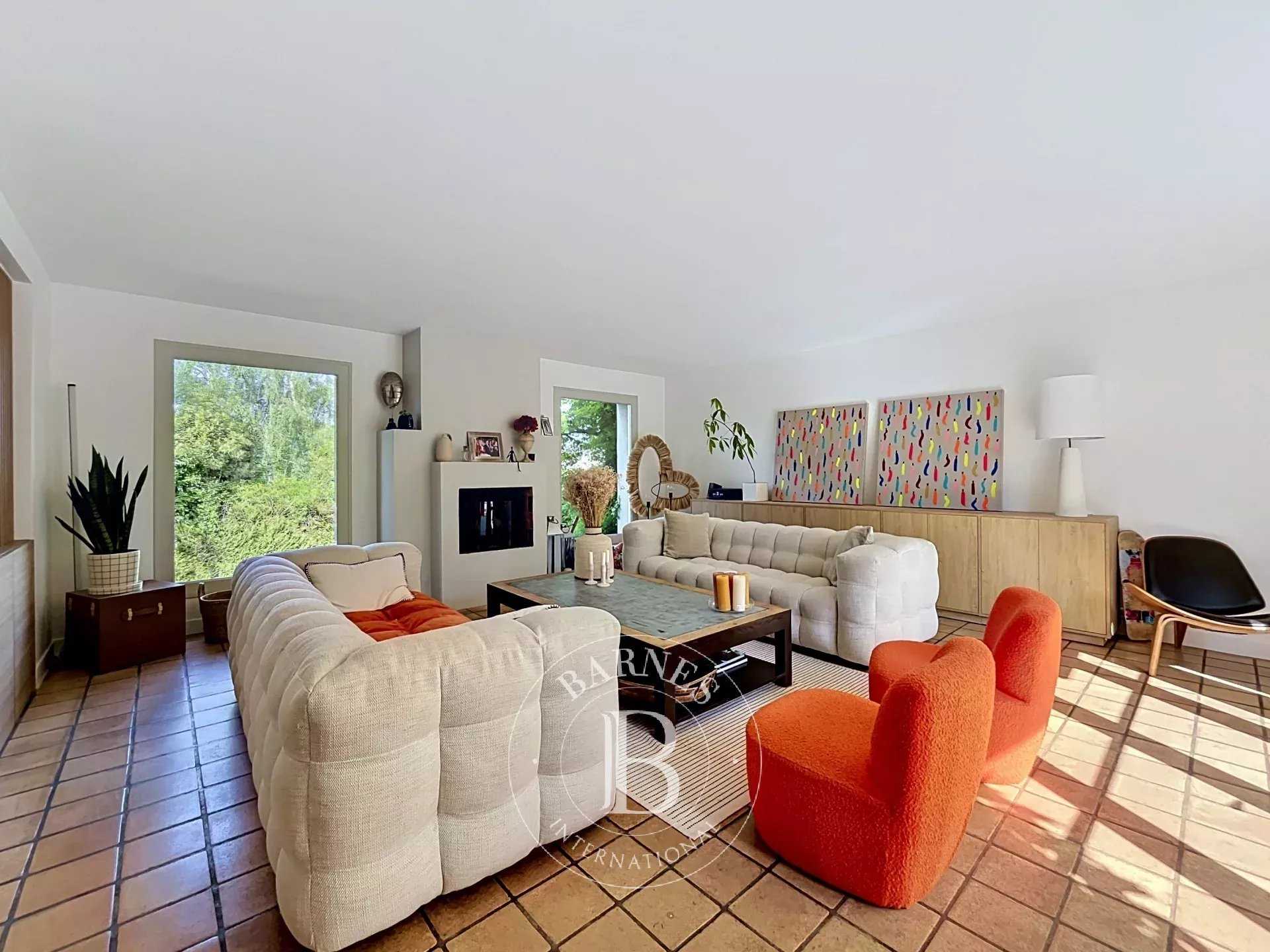 Marnes-la-Coquette  - House 4 Bedrooms