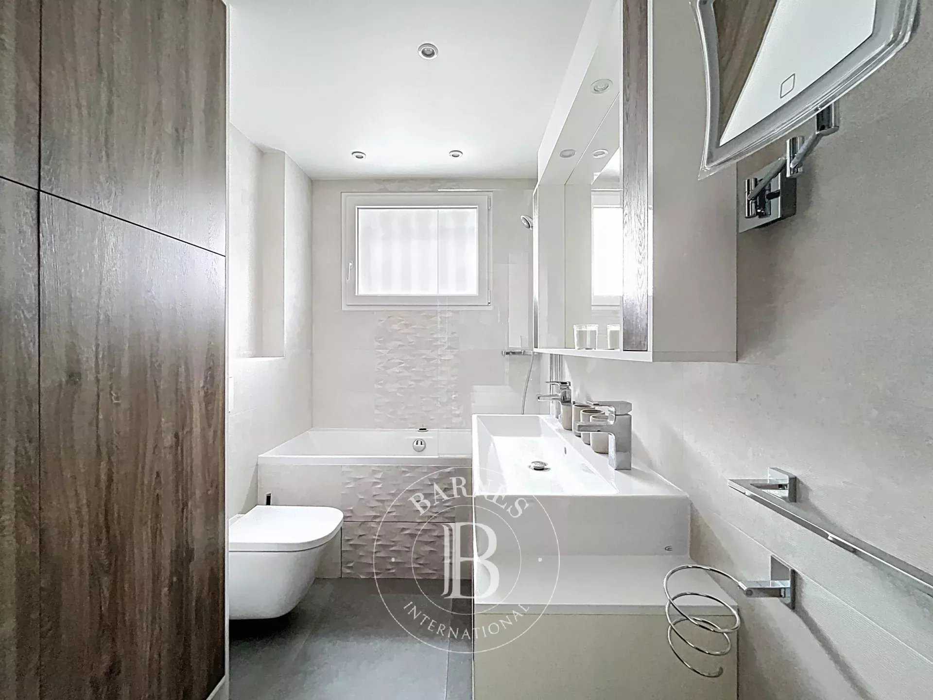 Boulogne-Billancourt  - House 2 Bedrooms