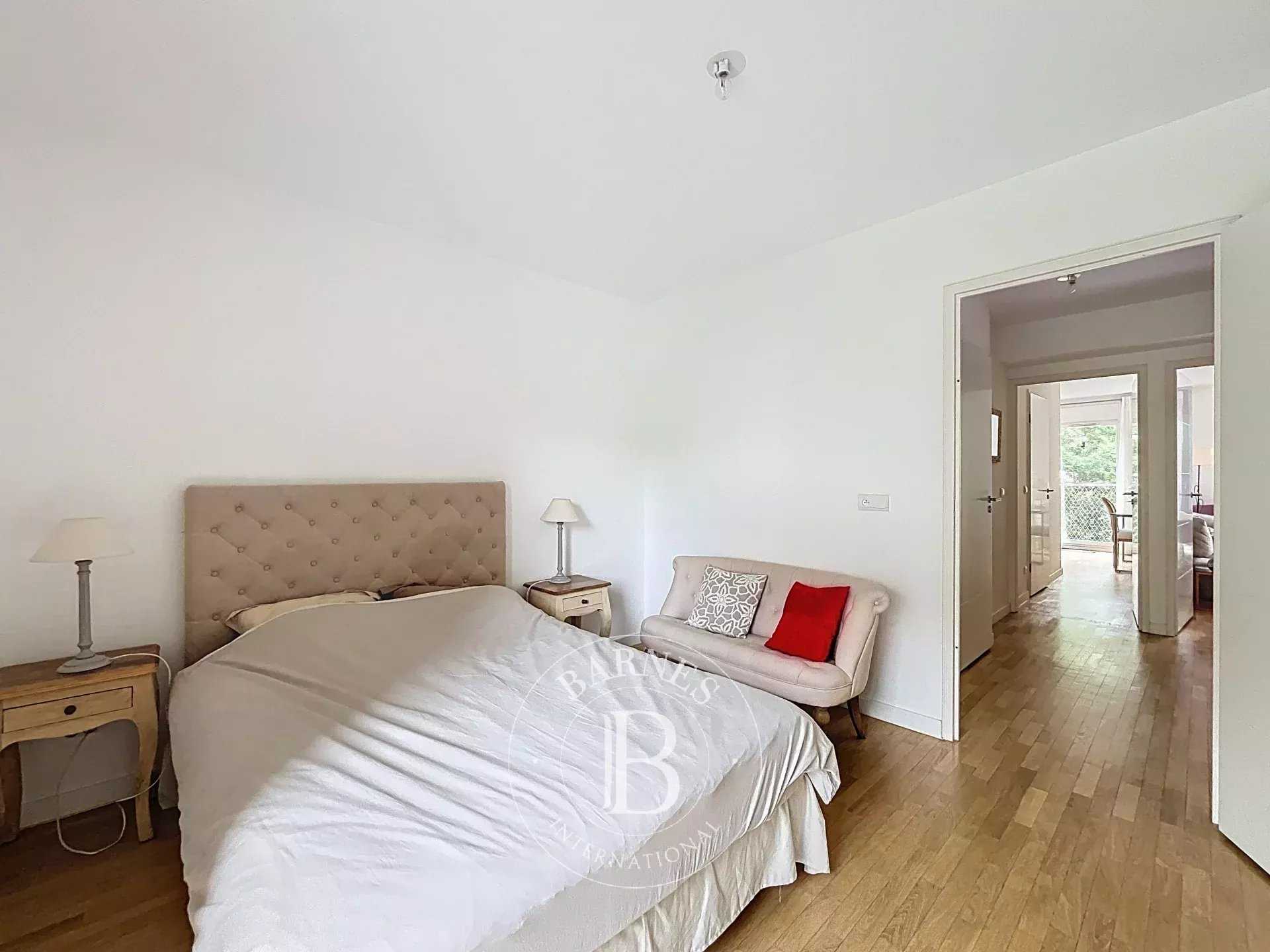 Versailles  - Piso 3 Cuartos 2 Habitaciones