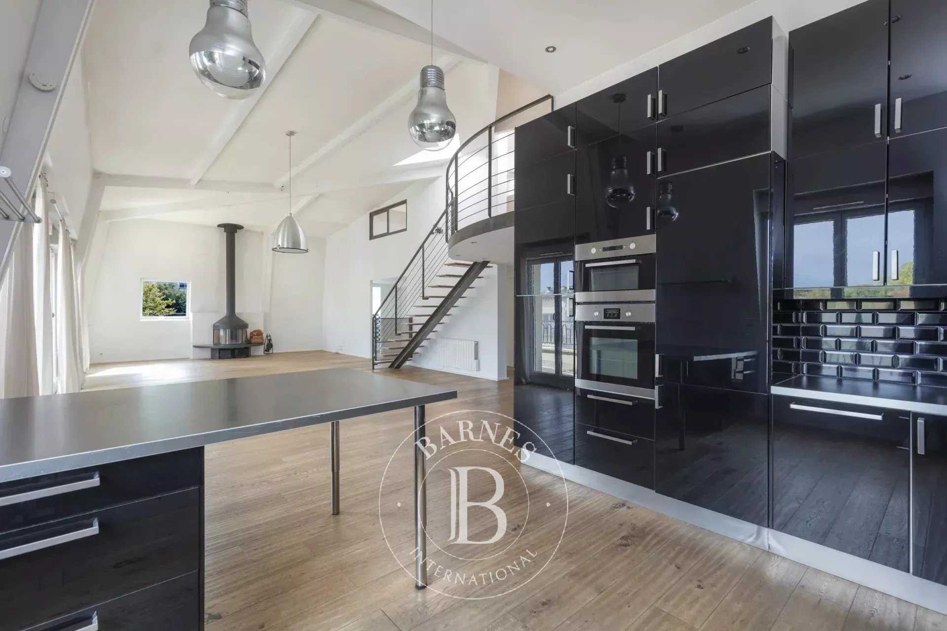 Saint-Cloud  - Apartment 4 Bedrooms