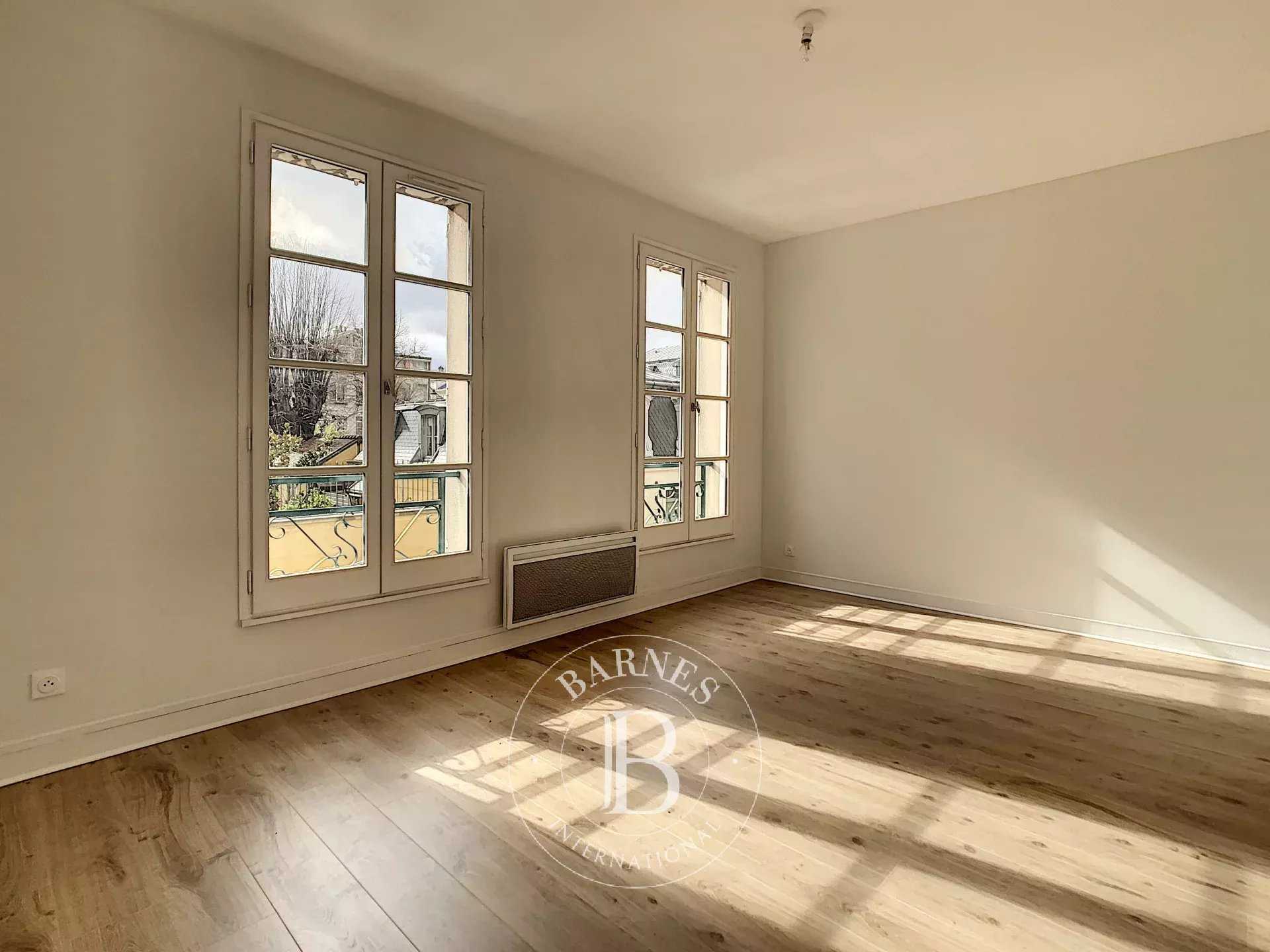 Versailles  - Piso 6 Cuartos 5 Habitaciones