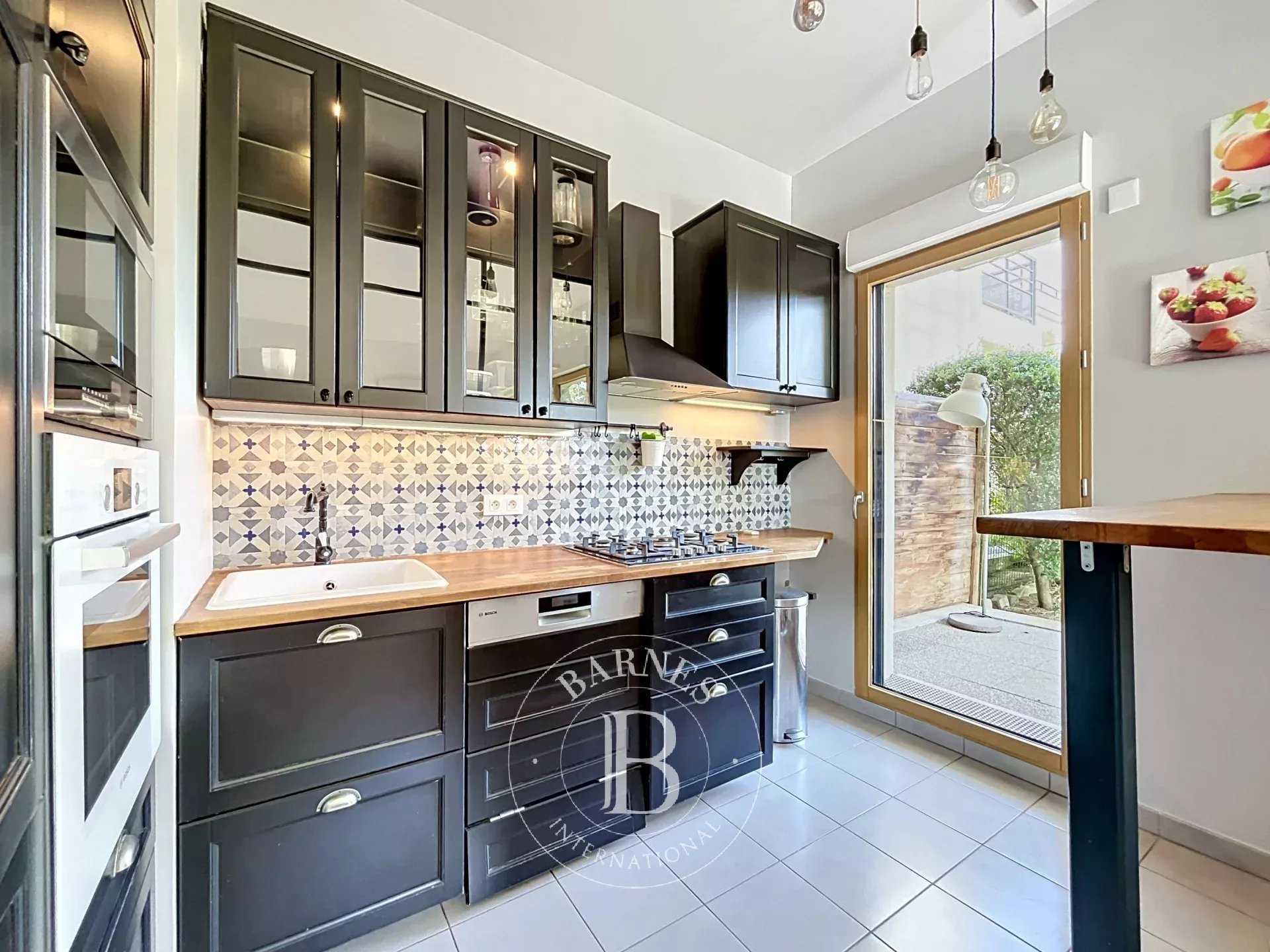 Marnes-la-Coquette  - Apartment 2 Bedrooms