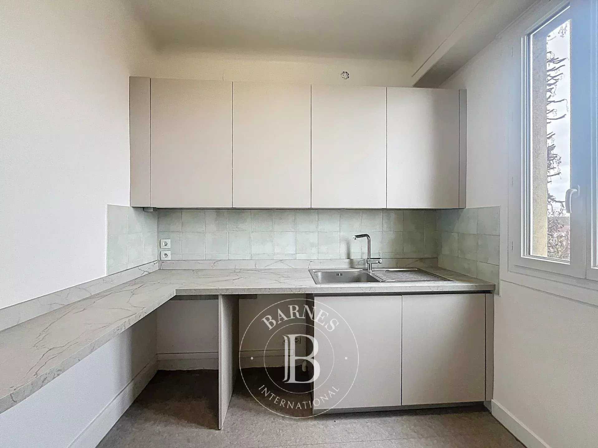 Saint-Cloud  - House 4 Bedrooms