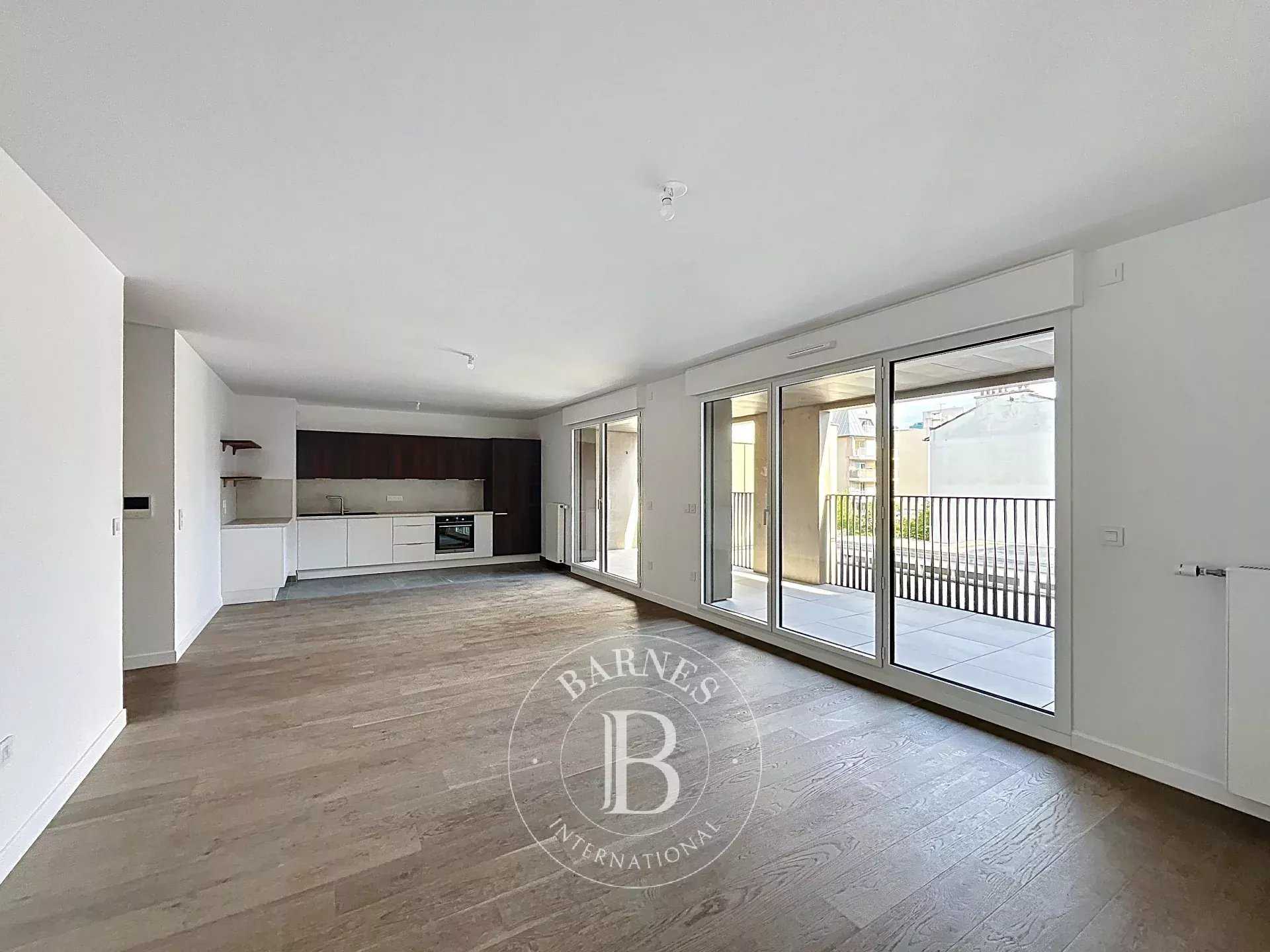 Boulogne-Billancourt  - Appartement 4 Pi&egrave;ces 3 Chambres