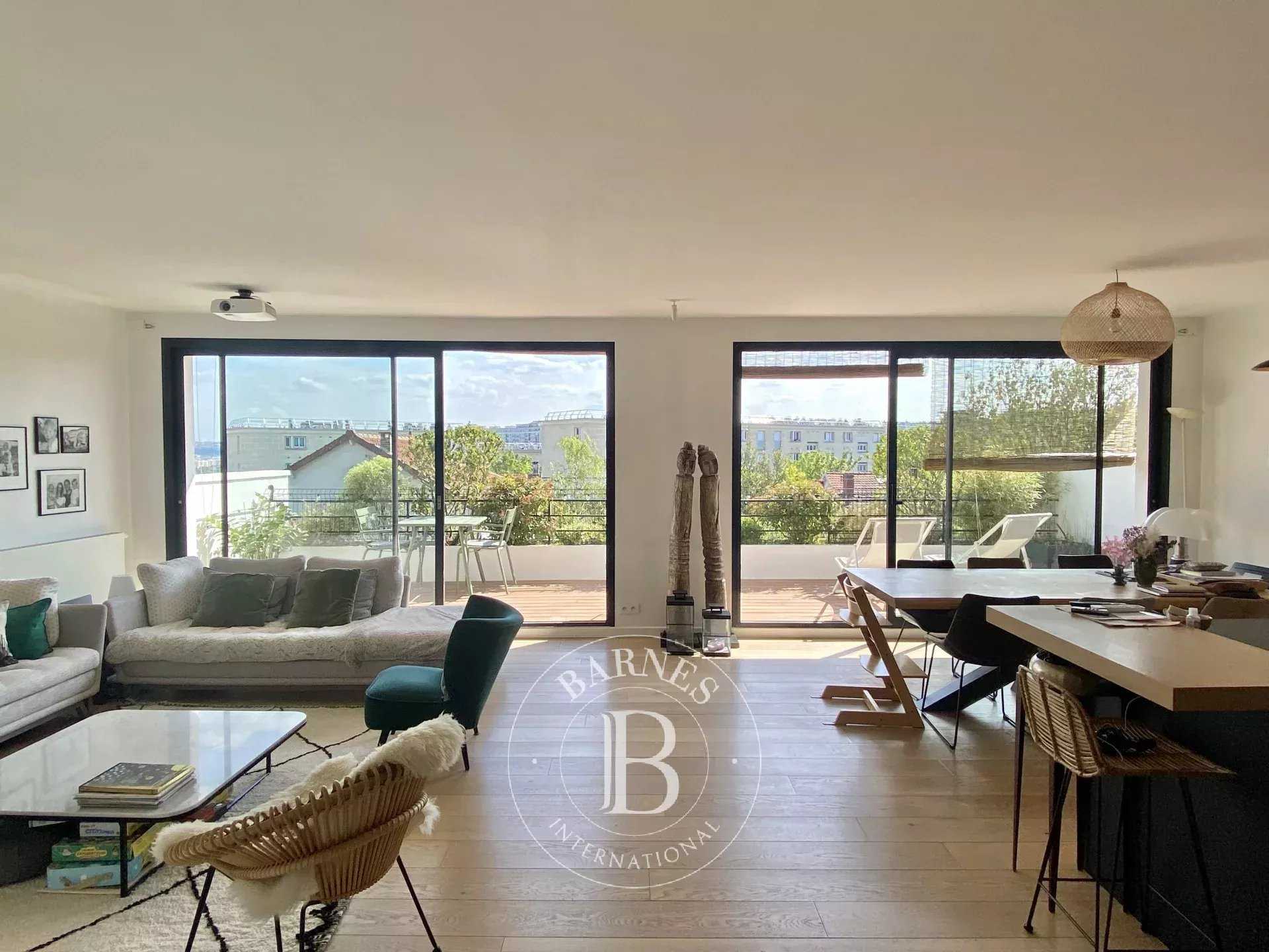 Suresnes  - Piso 4 Cuartos 3 Habitaciones