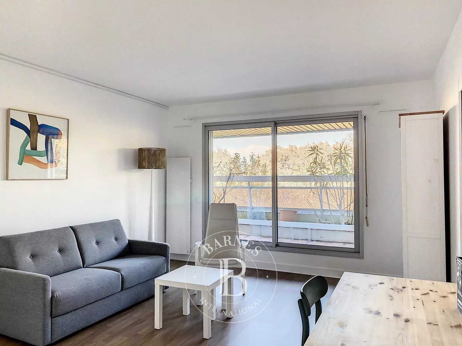 Boulogne-Billancourt  - Appartement 2 Pi&egrave;ces, 1 Chambre