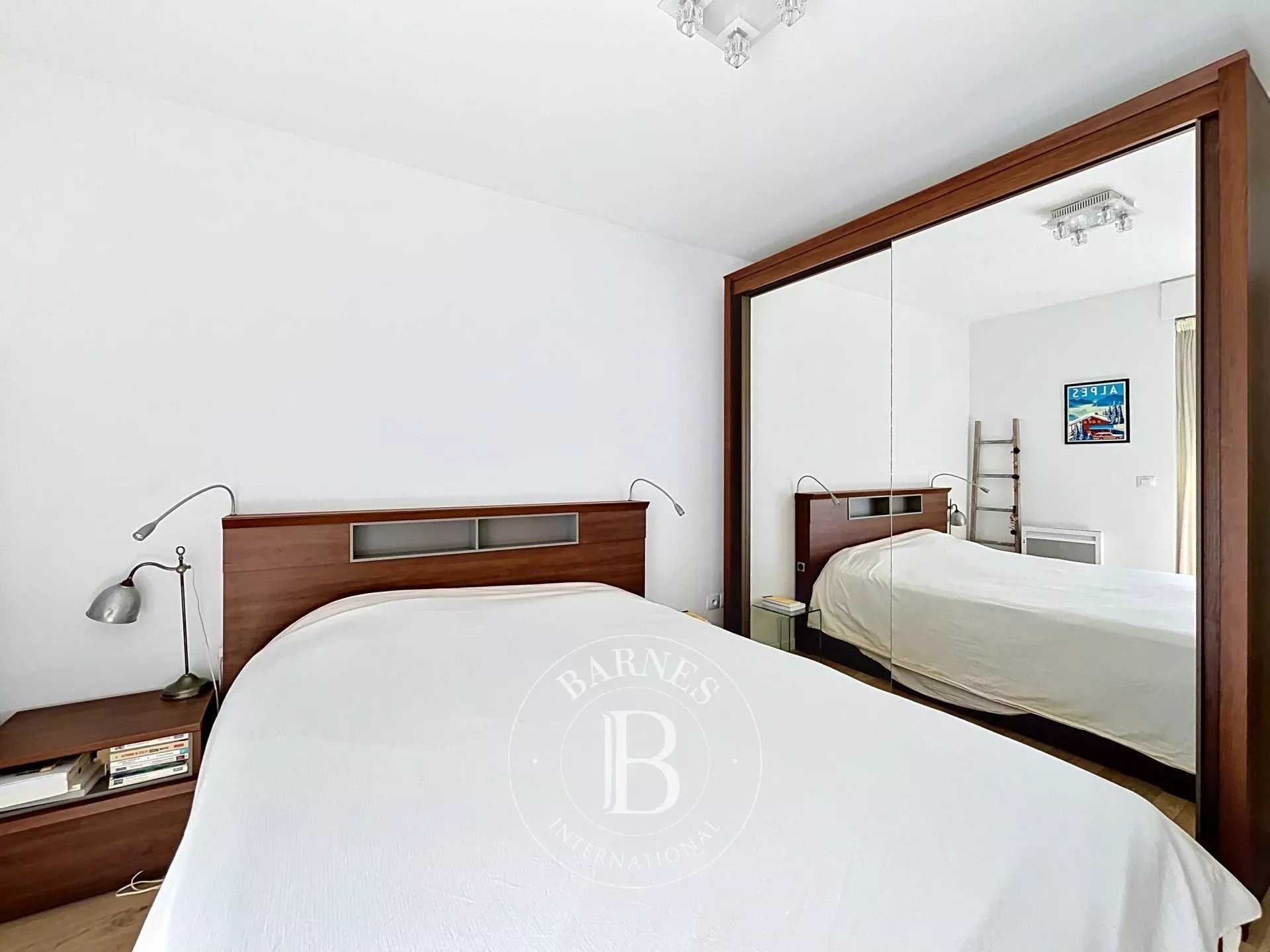 Saint-Cloud  - Apartment 2 Bedrooms
