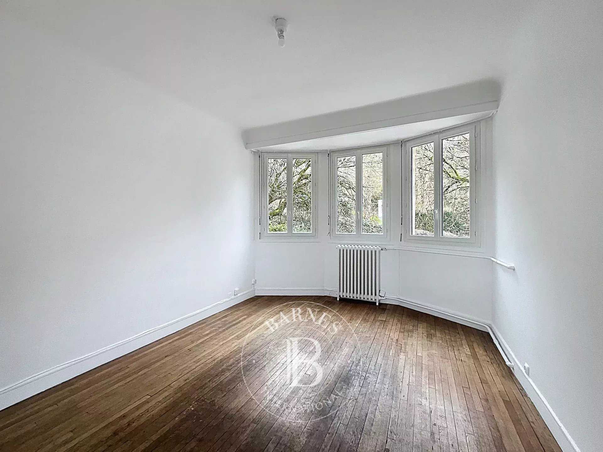 Saint-Cloud  - House 4 Bedrooms