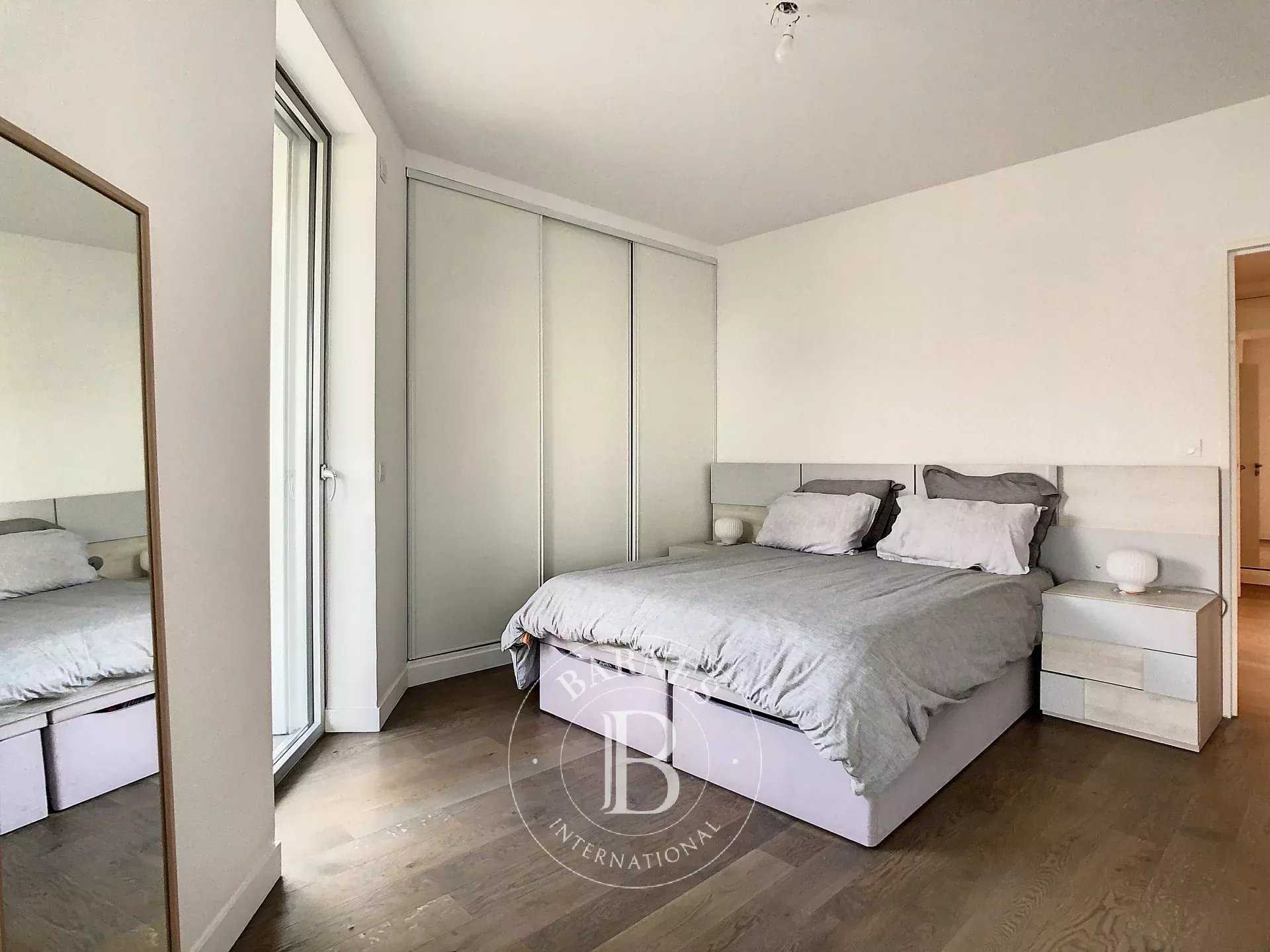 Boulogne-Billancourt  - Dúplex 5 Cuartos 4 Habitaciones