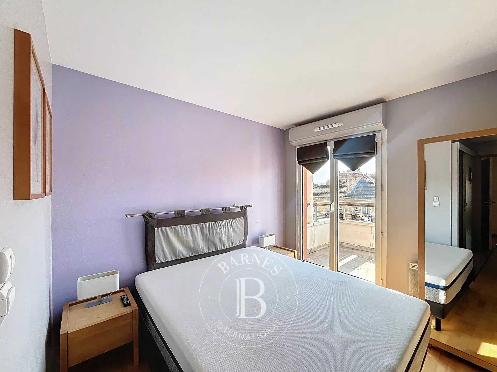 Suresnes  - Appartement 4 Pi&egrave;ces 3 Chambres