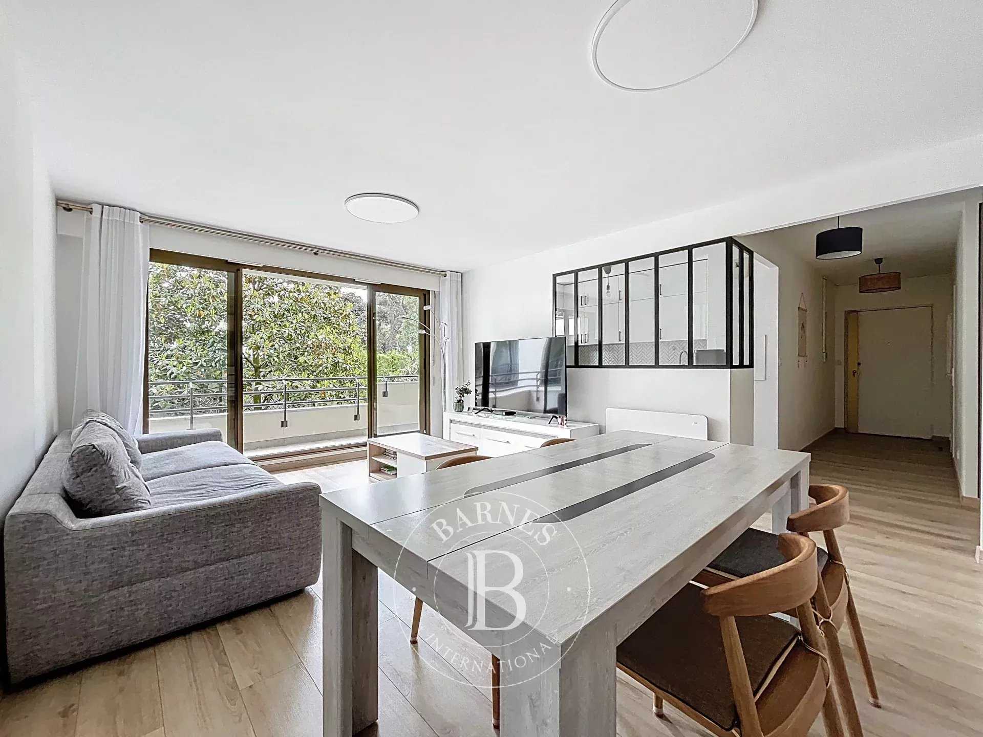 Boulogne-Billancourt  - Apartment 3 Bedrooms