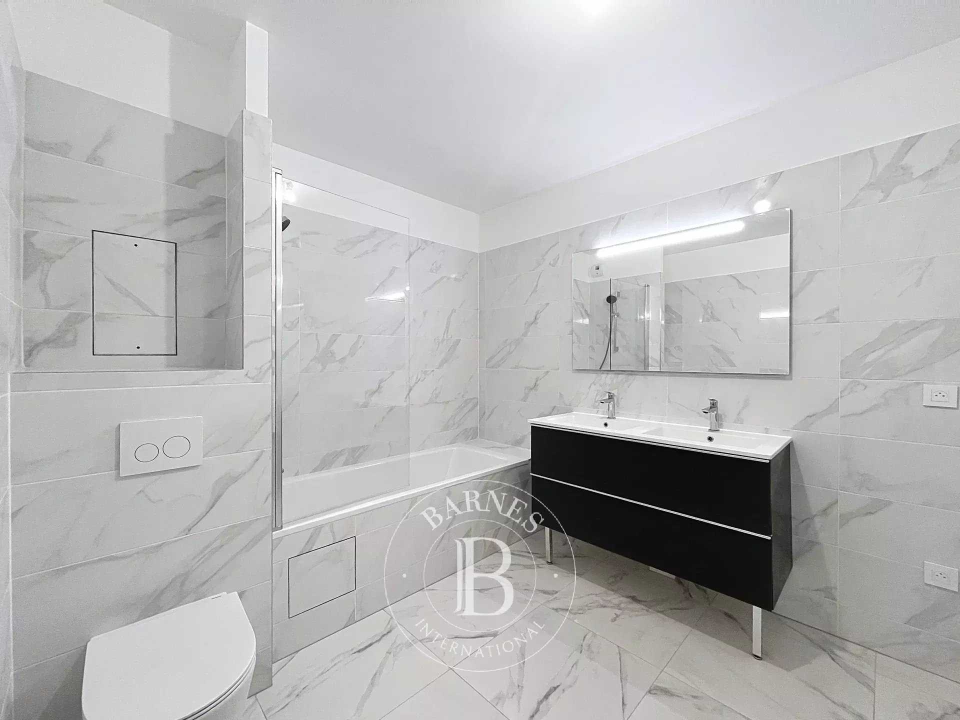 Boulogne-Billancourt  - Apartment 3 Bedrooms