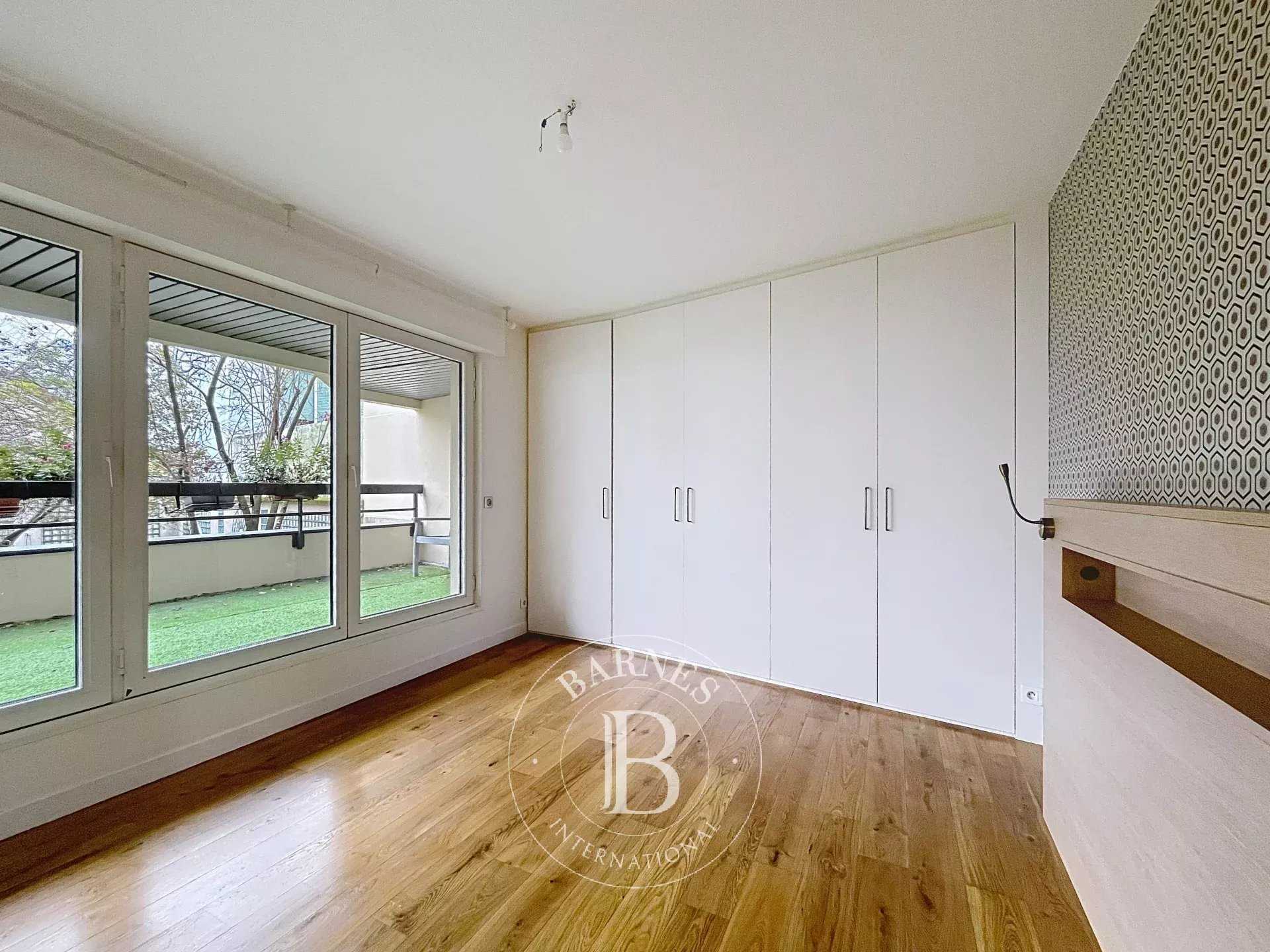 Boulogne-Billancourt  - Apartment 3 Bedrooms