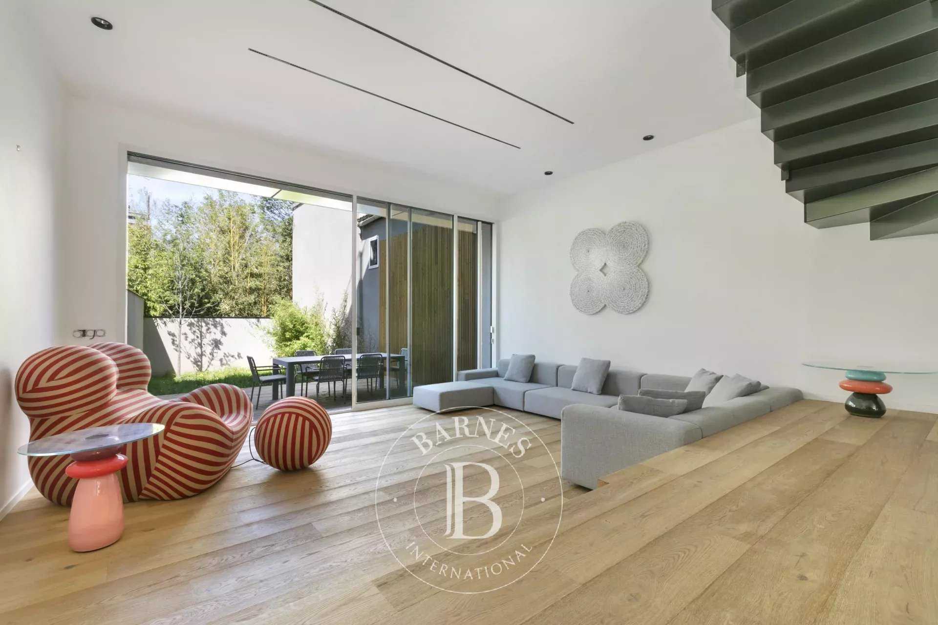 Issy-les-Moulineaux  - House 5 Bedrooms