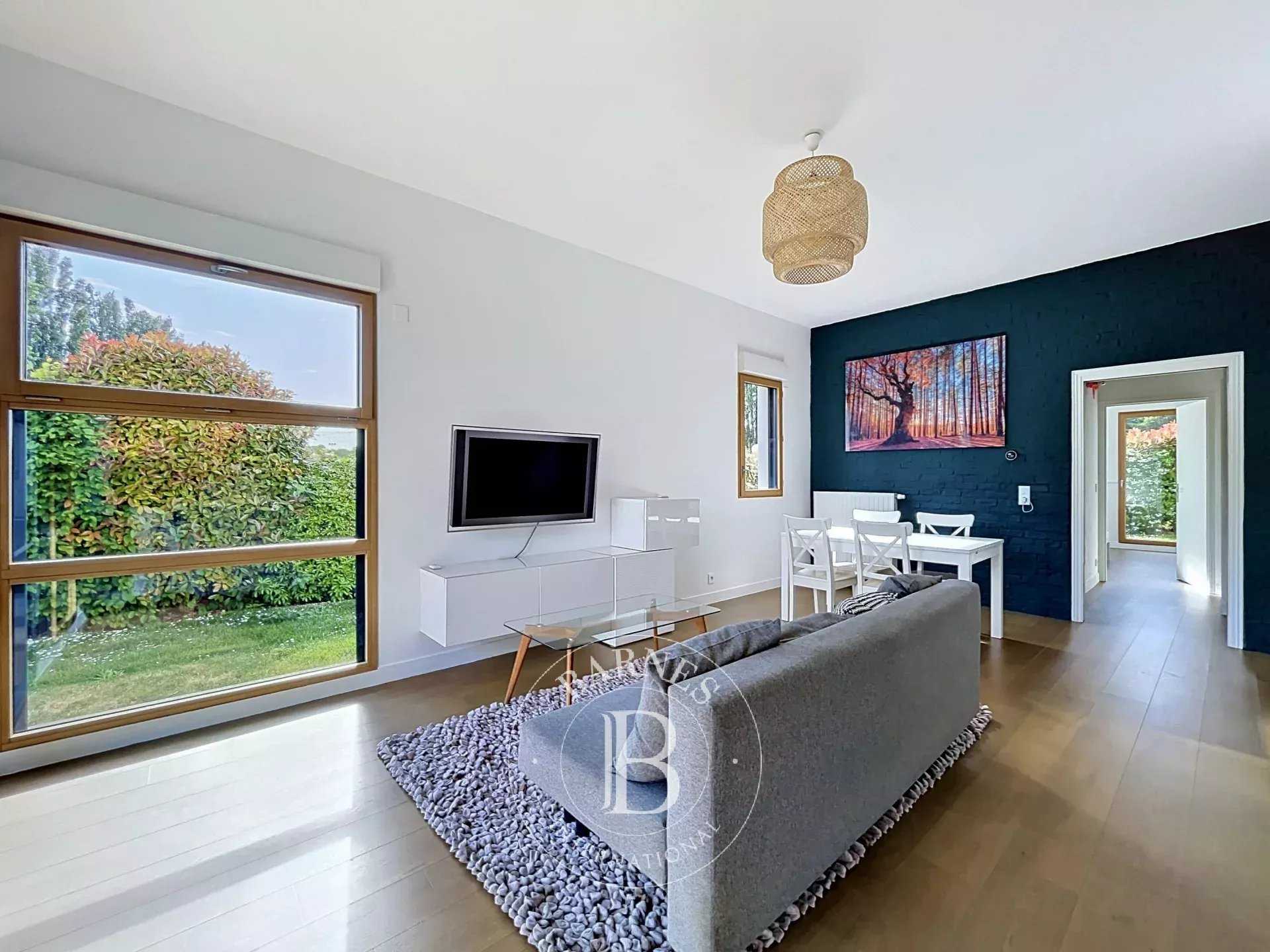 Marnes-la-Coquette  - Apartment 2 Bedrooms