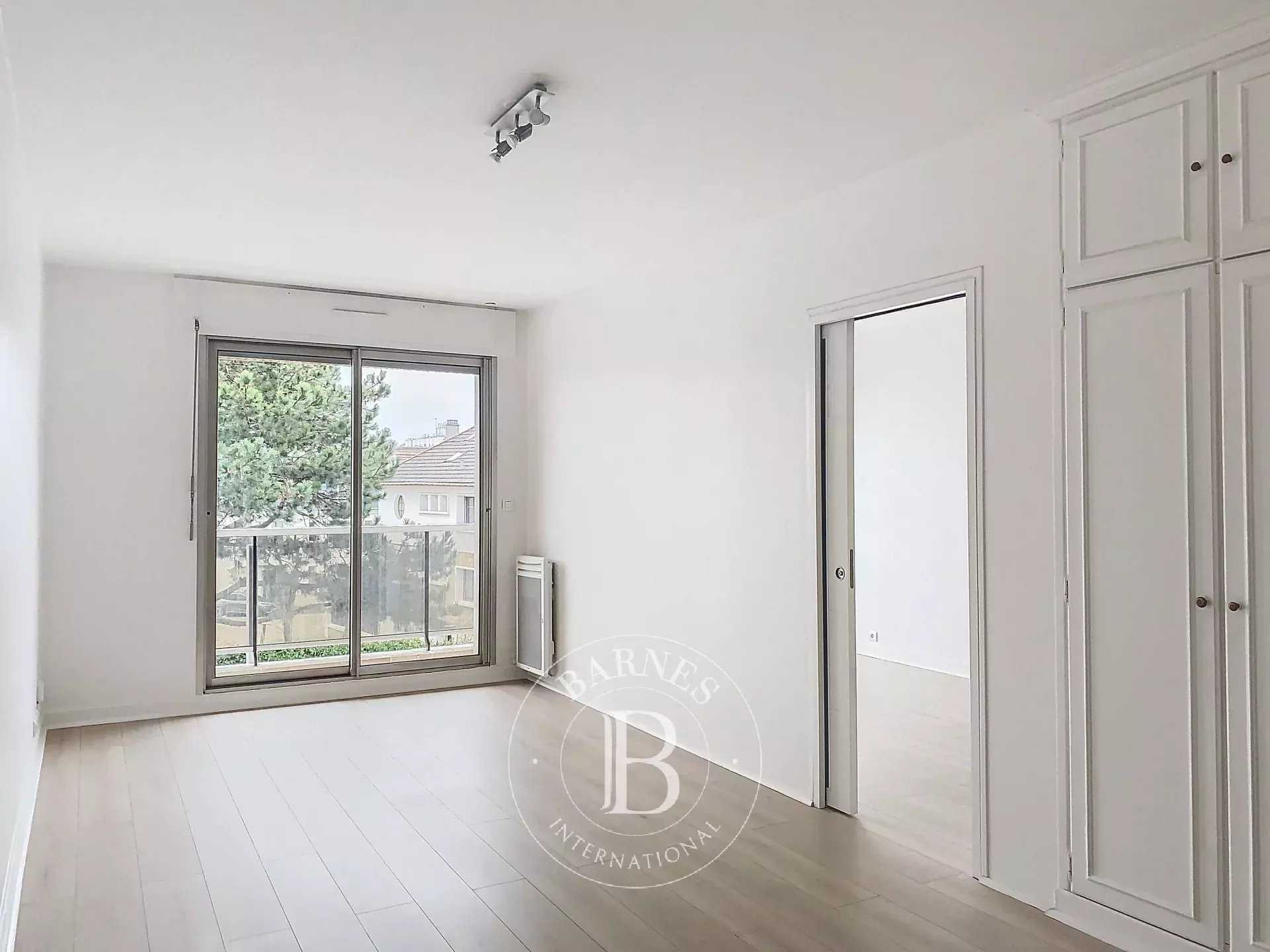 Apartment Boulogne-Billancourt  -  ref 84434943 (picture 1)