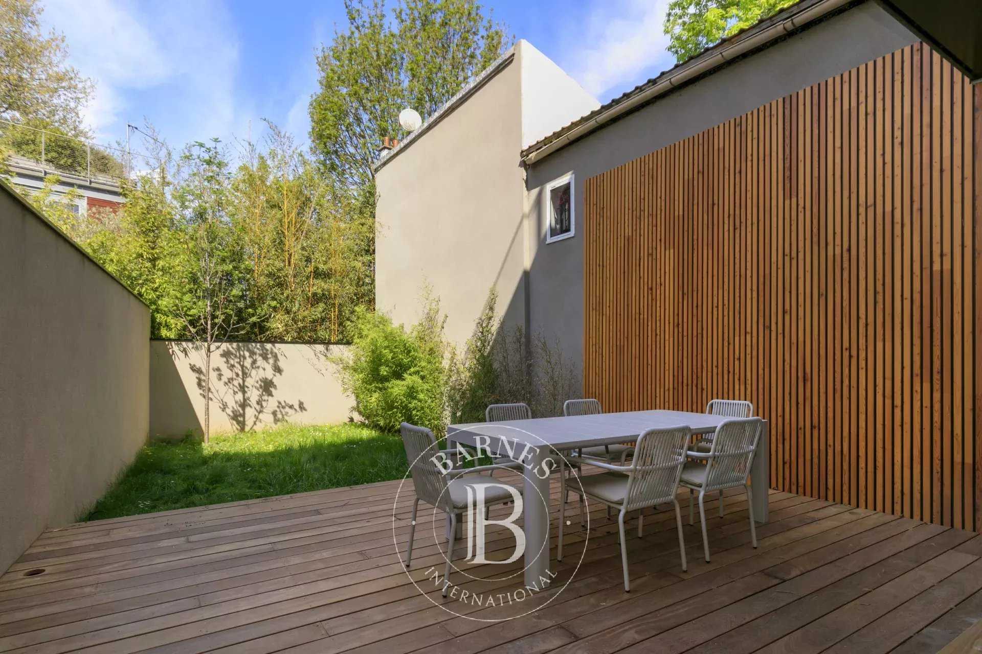 House Issy-les-Moulineaux  -  ref 86109664 (picture 3)