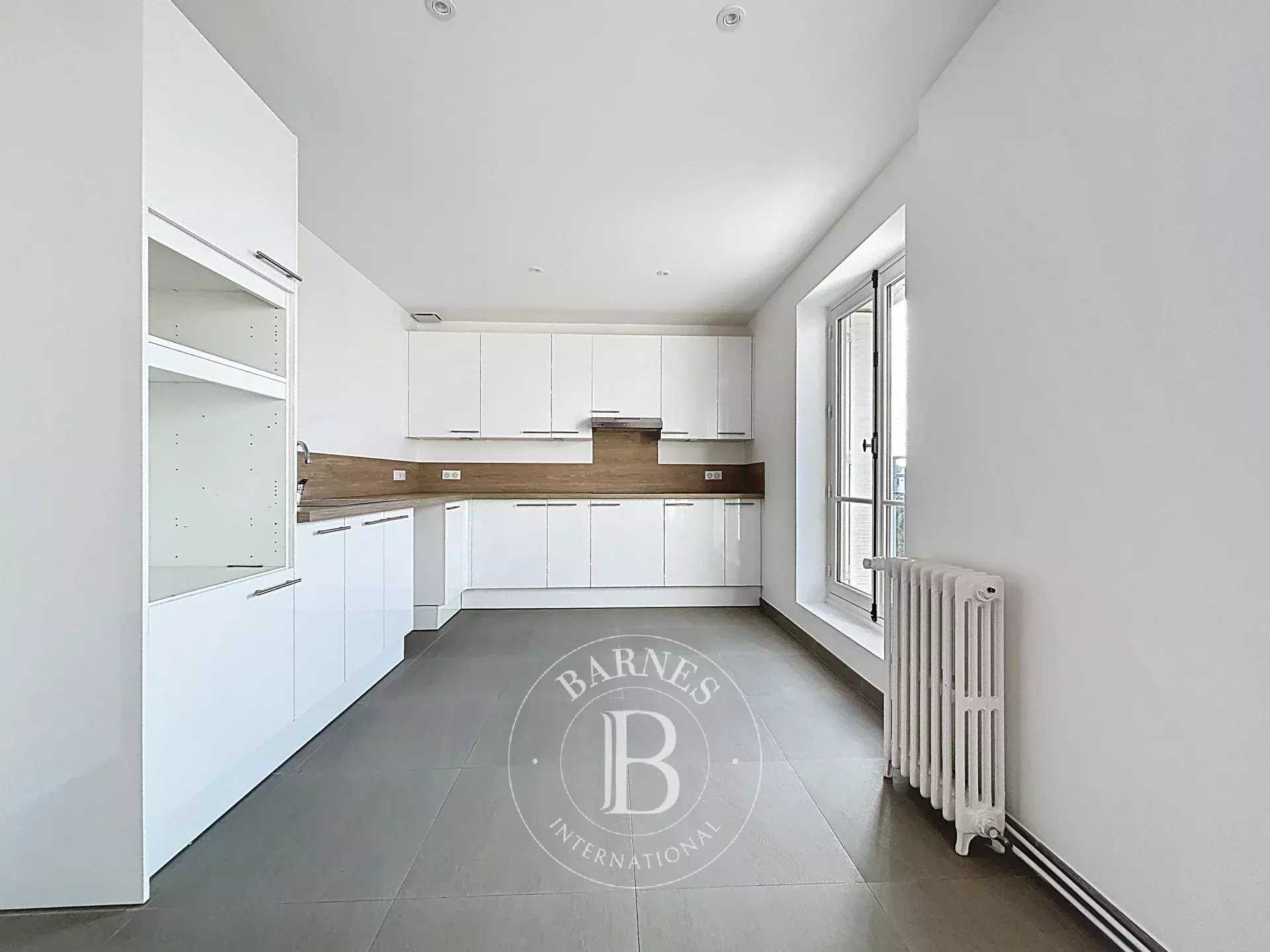 Appartement Versailles  -  ref 86592271 (picture 2)