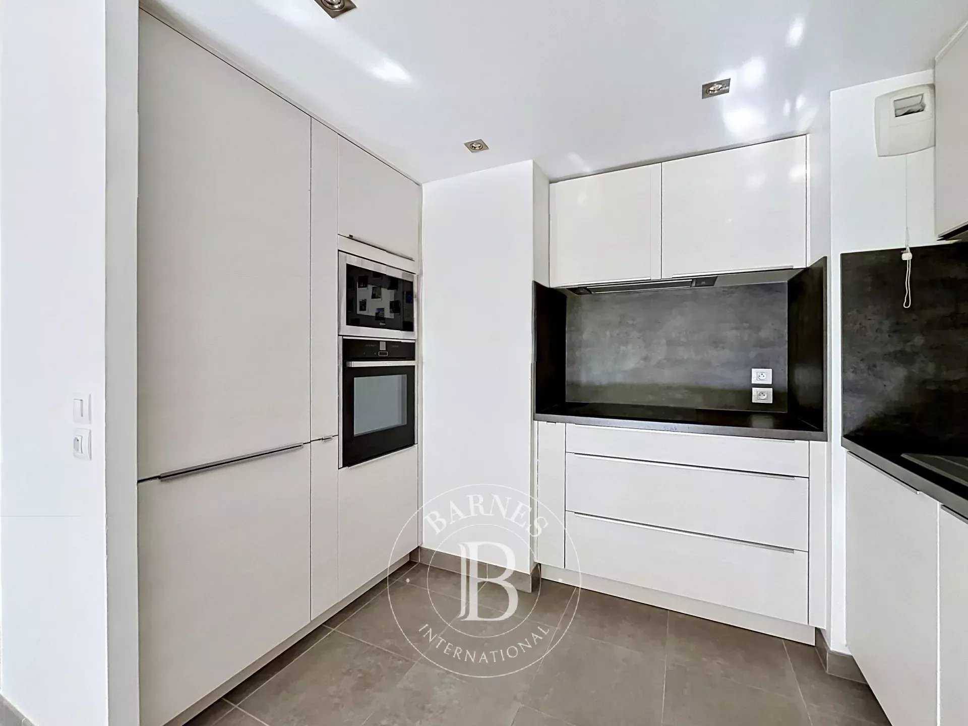Apartment Saint-Cloud  -  ref 86947265 (picture 2)