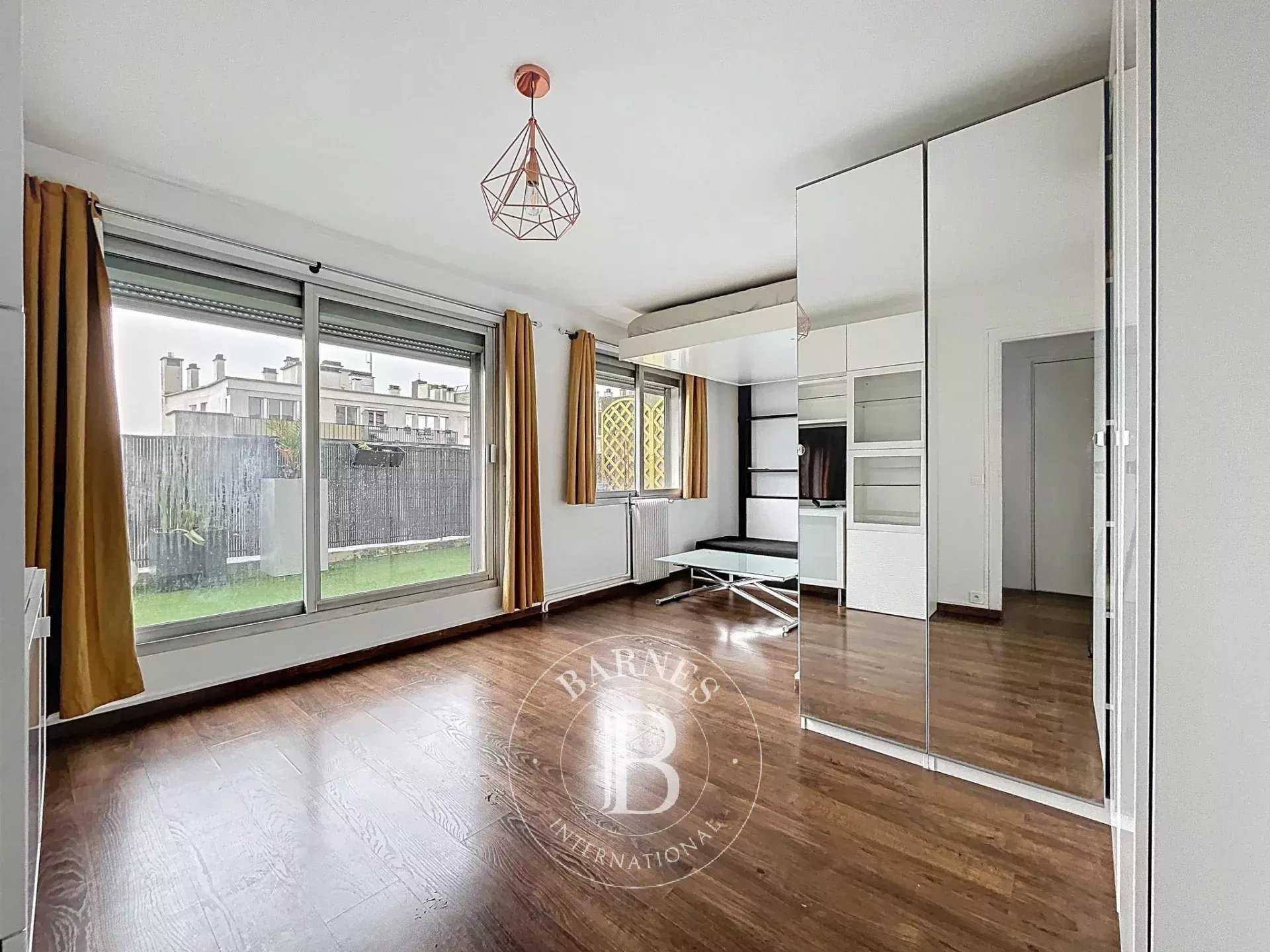 Studio Boulogne-Billancourt  -  ref 86116981 (picture 1)