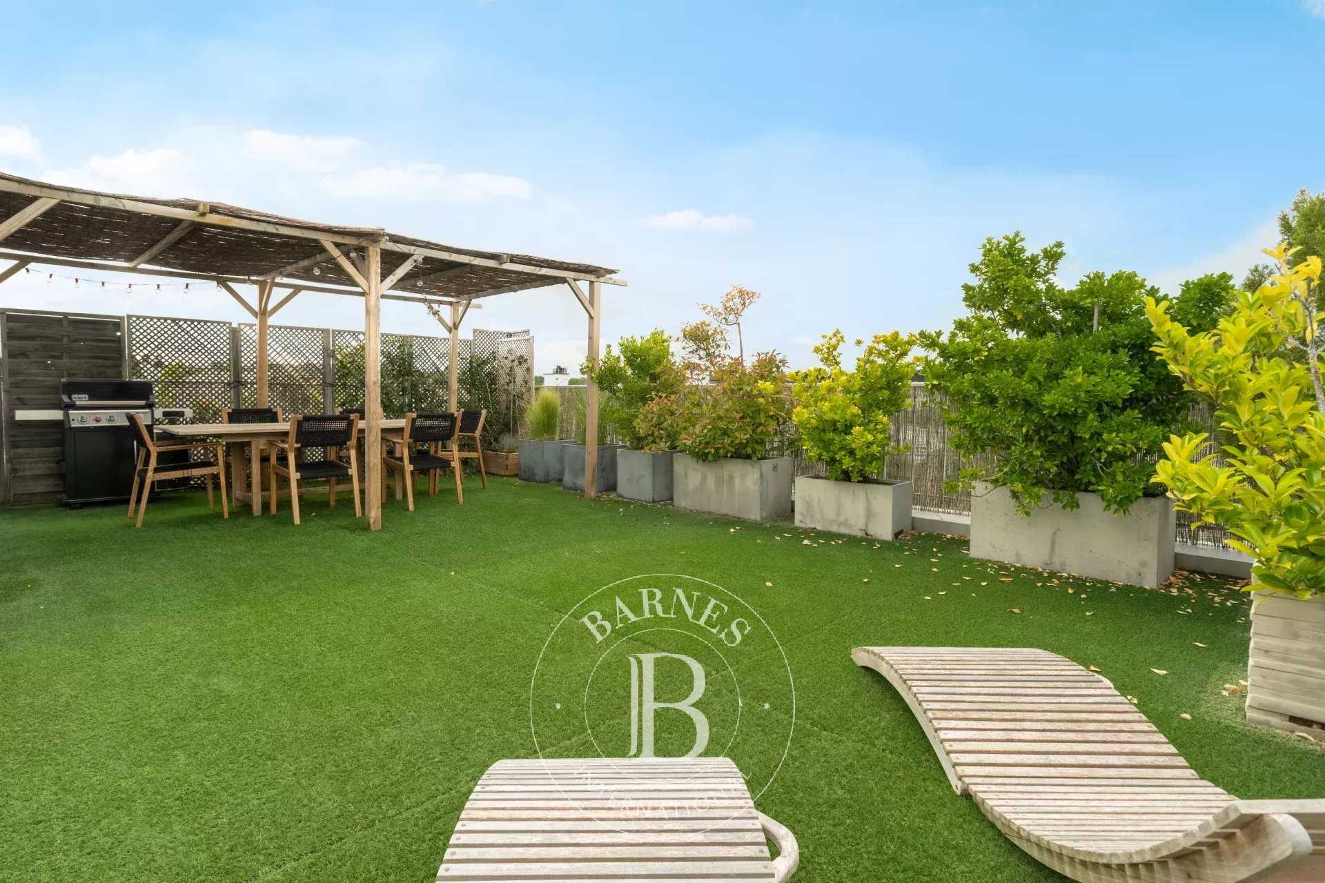 Apartment Vaucresson  -  ref 85053260 (picture 1)