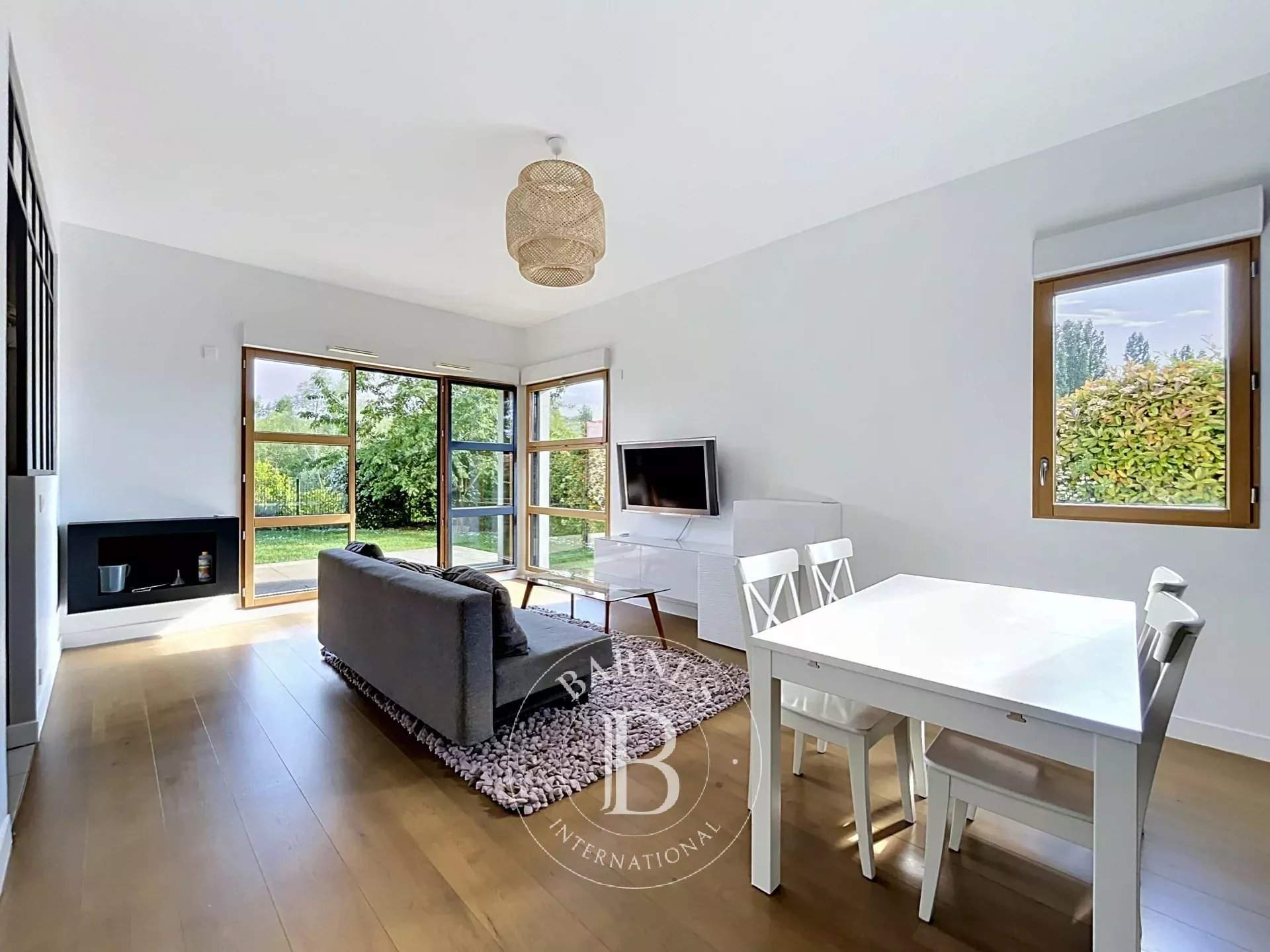 Marnes-la-Coquette  - Apartment 2 Bedrooms - picture 2