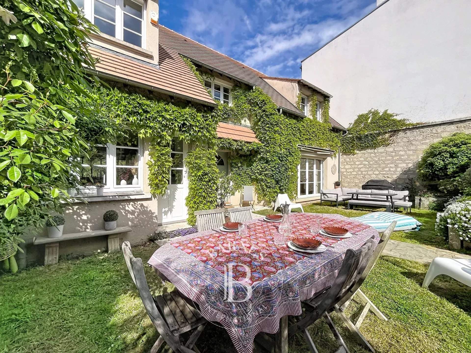 Marnes-la-Coquette  - House 4 Bedrooms - picture 9