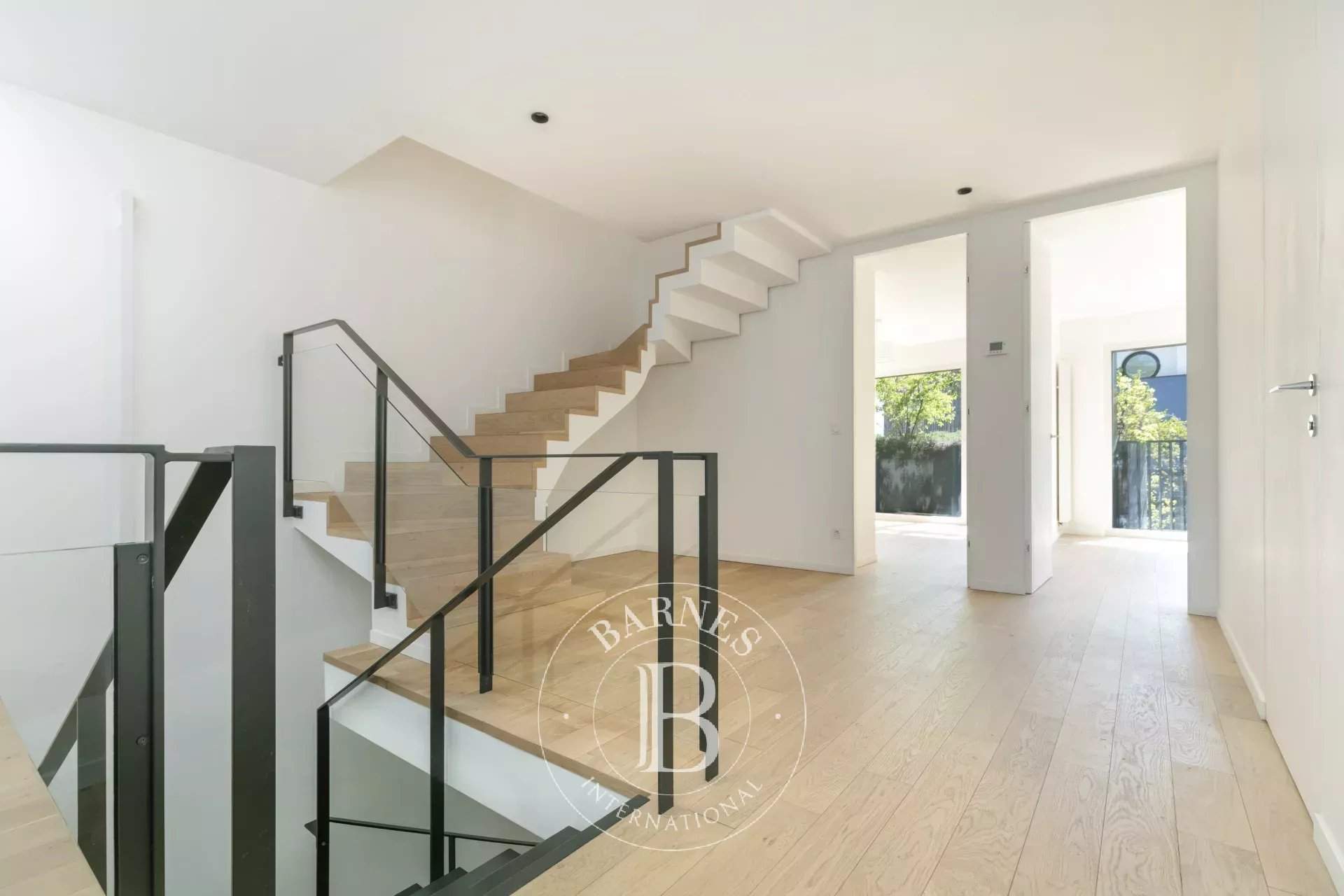 Issy-les-Moulineaux  - House 5 Bedrooms - picture 11