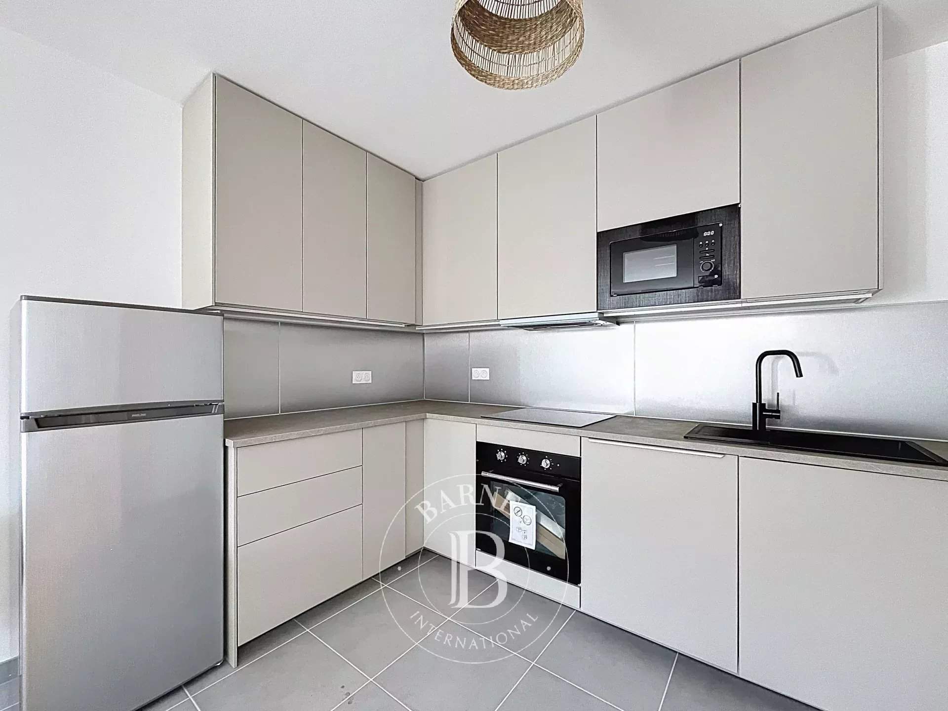 Meudon  - Piso 2 Cuartos, 1 Habitacion - picture 3