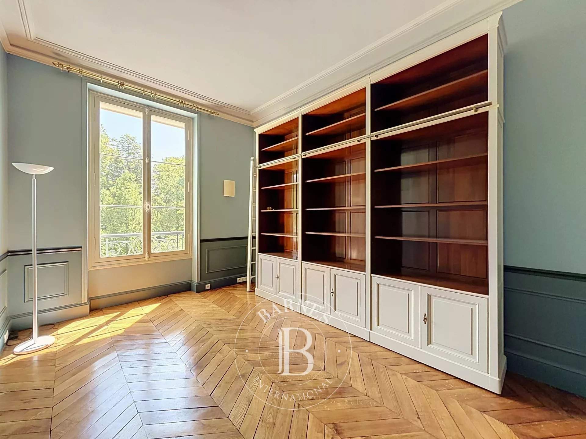Saint-Cloud  - House 6 Bedrooms - picture 16