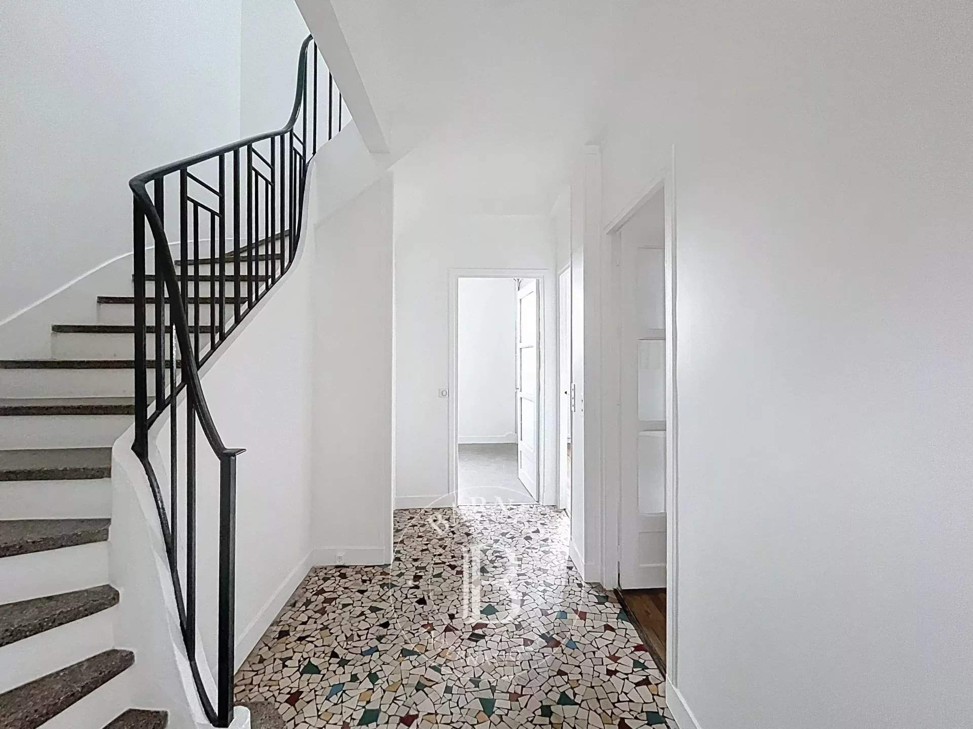 Saint-Cloud  - House 4 Bedrooms - picture 6