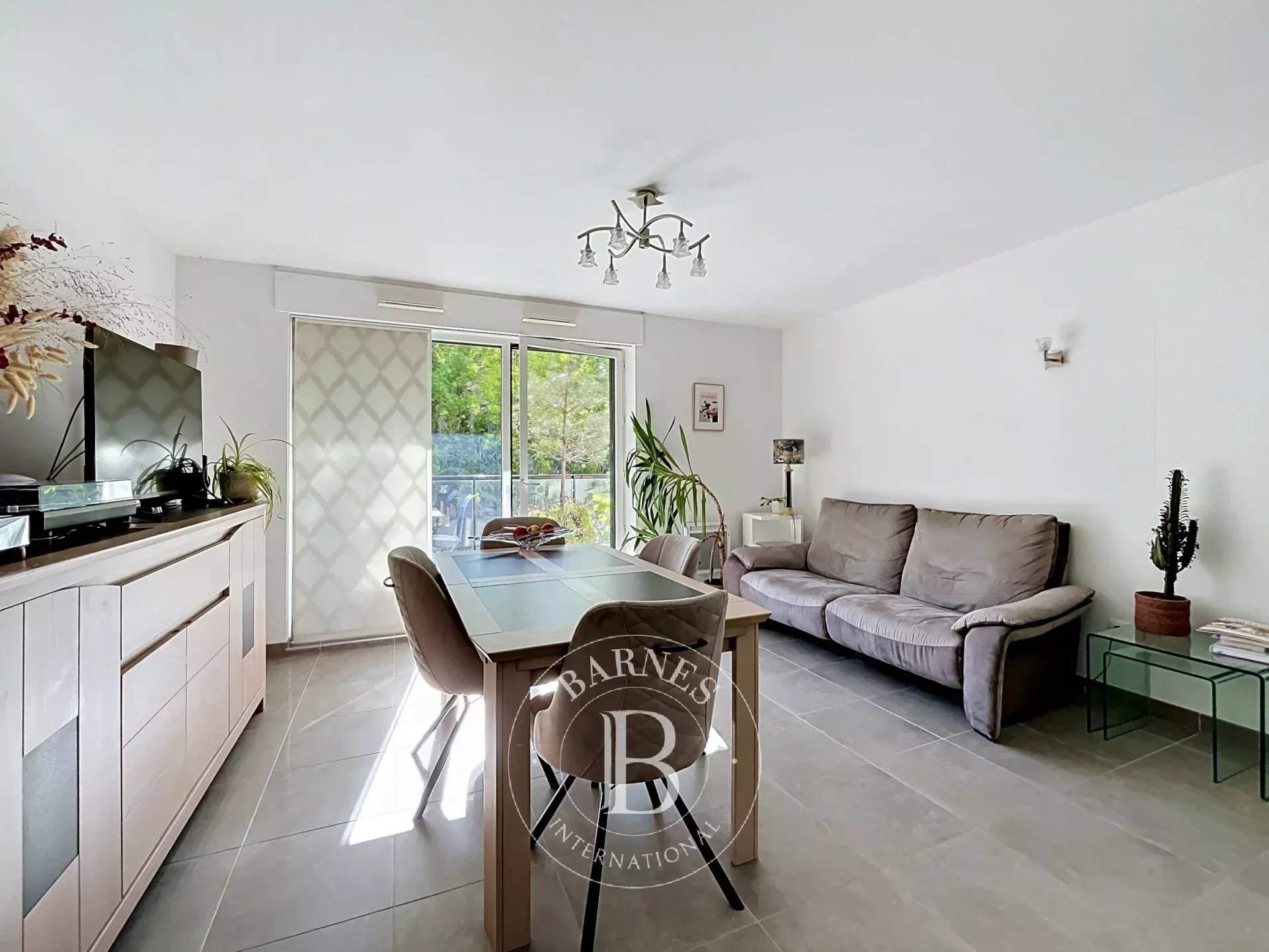 Saint-Cloud  - Apartment 2 Bedrooms - picture 3